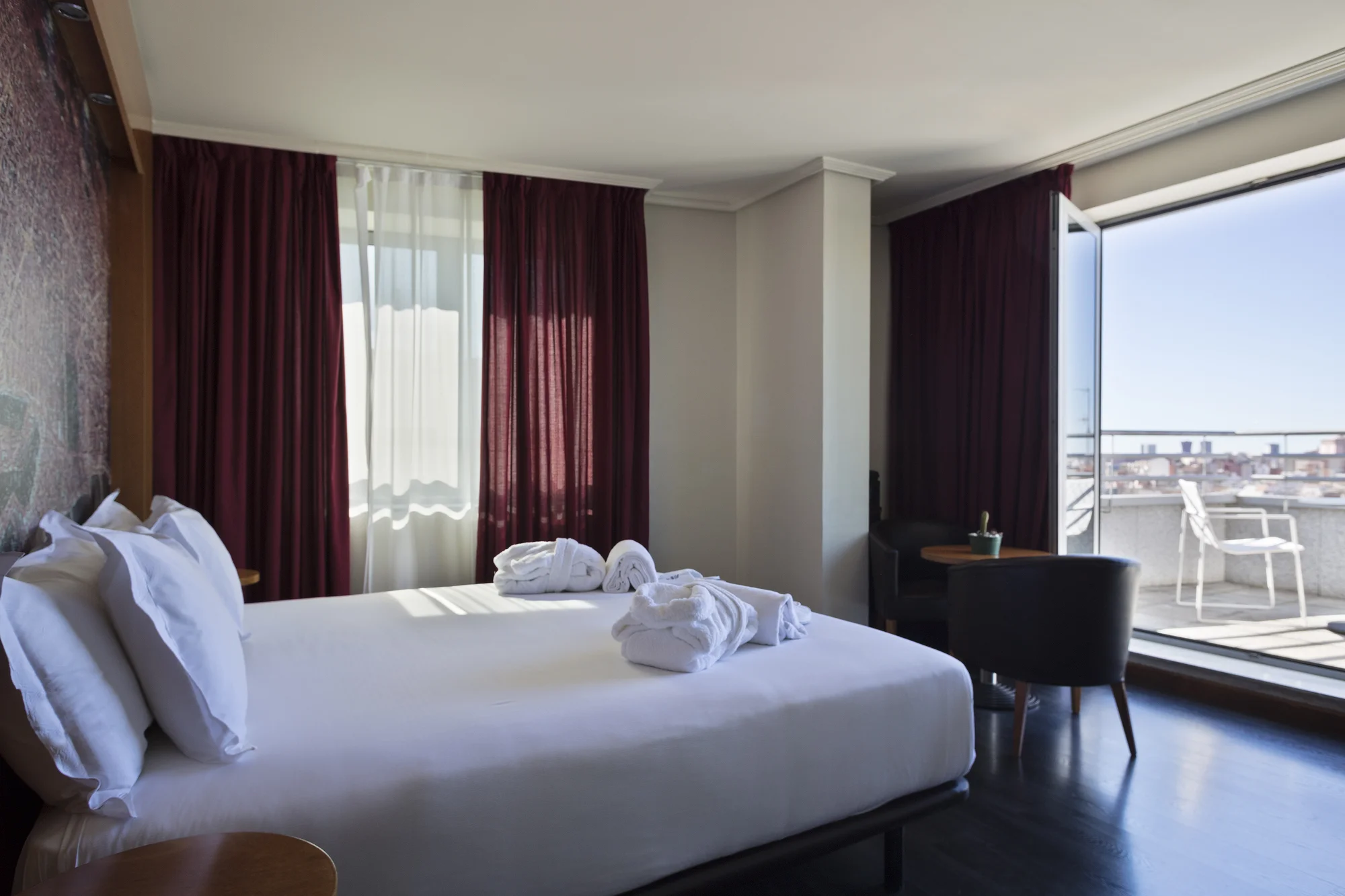 Poznejte krásy Barcelony: pobyt v hotelu se snídaní jen kousek od metra