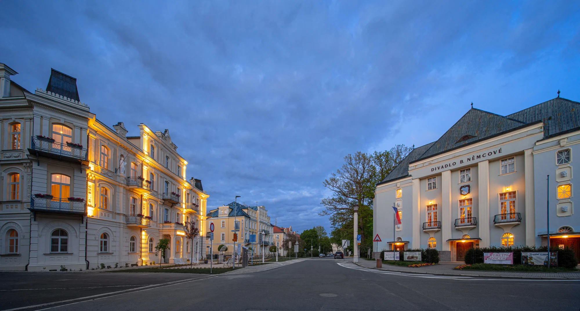 Zrekonstruovaný hotel v centru Františkových Lázní: snídaně či plná penze, bazén i procedury