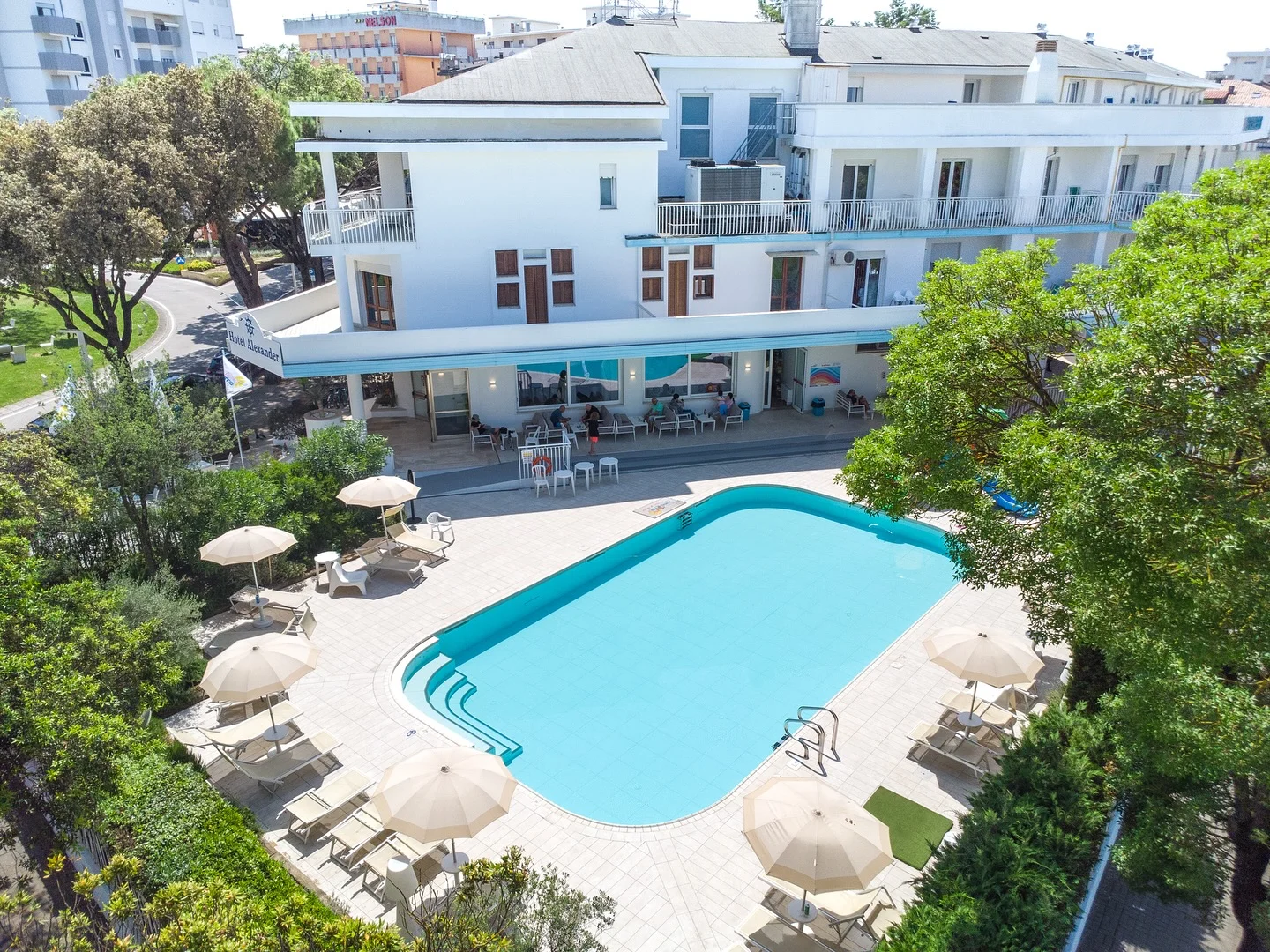 K moři do Itálie: family hotel u pláže, bazén, animační program a plná či polopenze