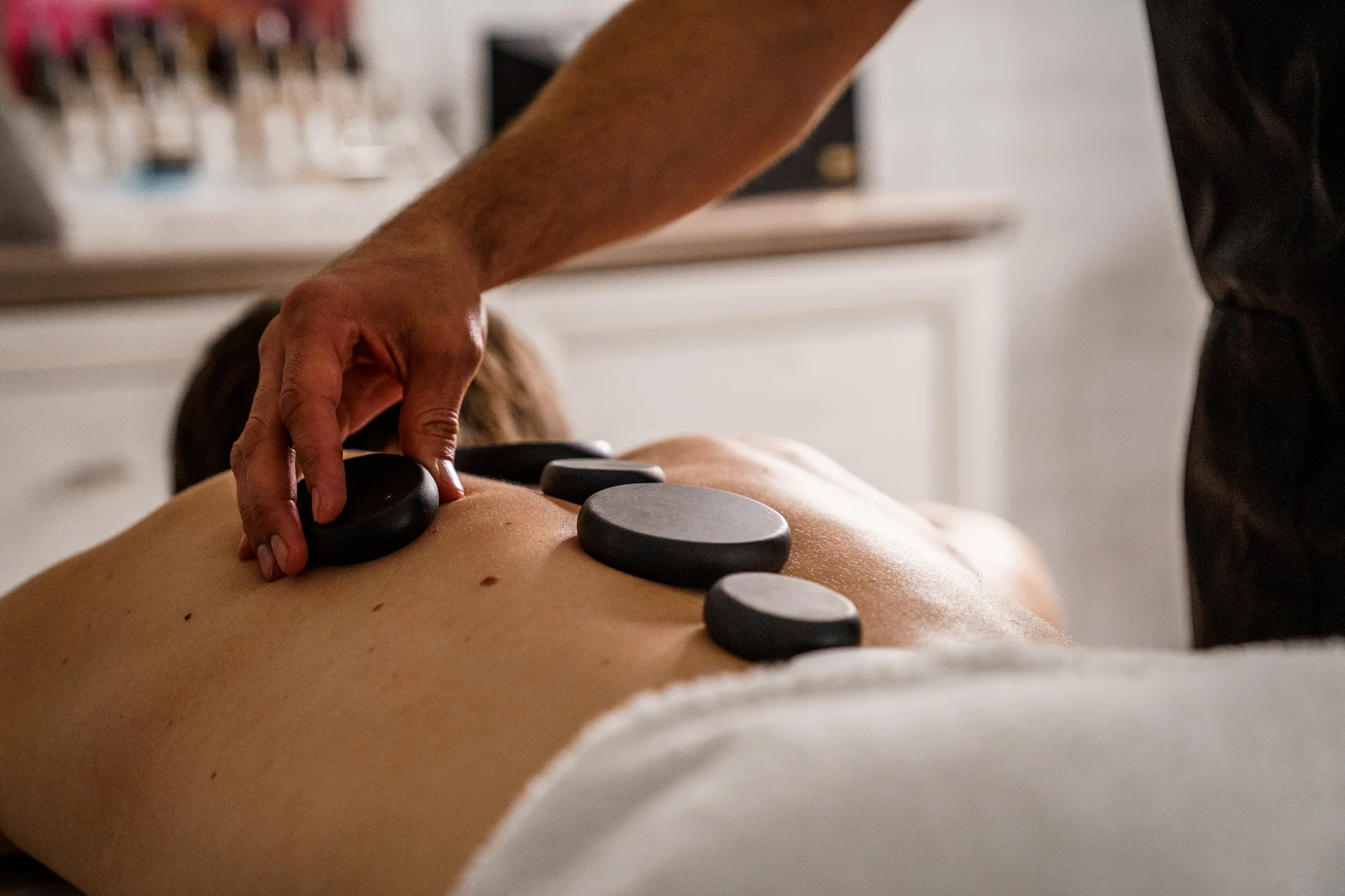 Relax a harmonie na 60 až 120 minut: masáž obličeje, nohou, zad i celého těla