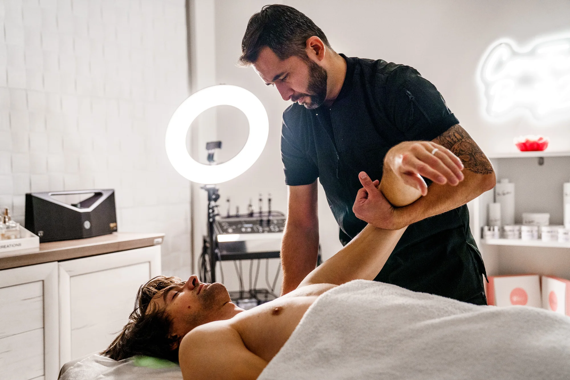 Relax a harmonie na 60 až 120 minut: masáž obličeje, nohou, zad i celého těla