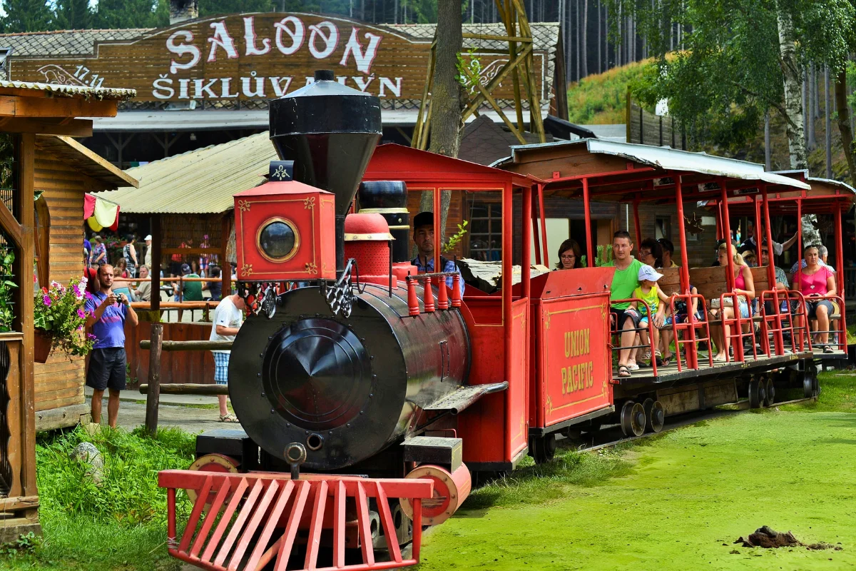 Léto v Šiklandu: pobyt ve westernovém městečku s programem až pro 4 osoby, všední dny