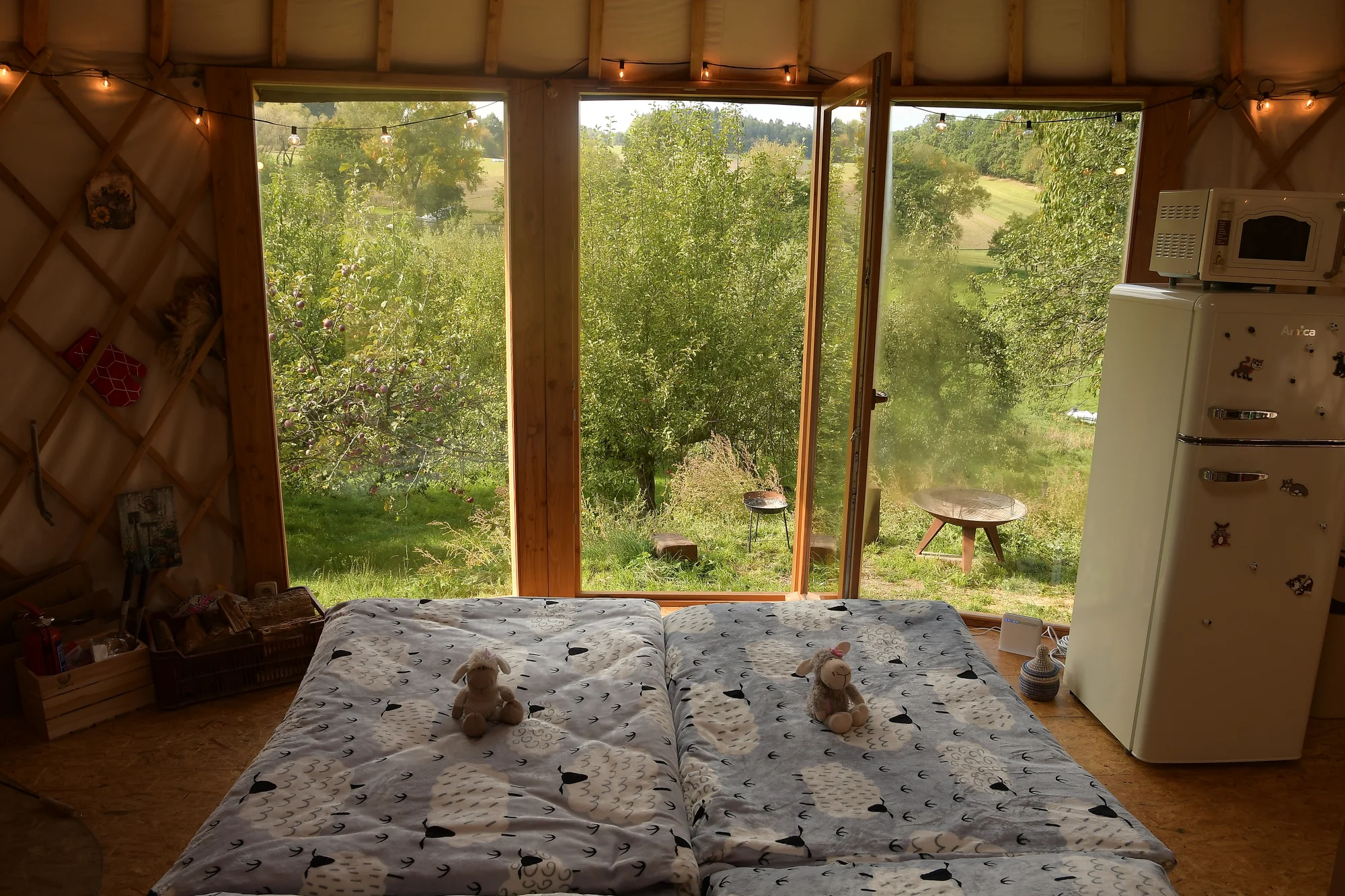 Jurta v Toulavě: areál statku uprostřed přírody a vyžití pro děti