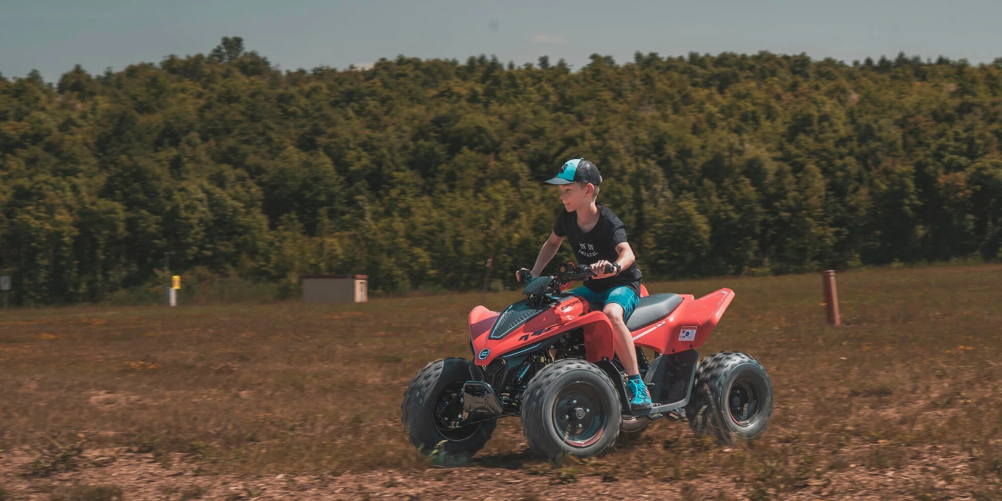 Dětské offroadové čtyřkolky a buginy: 30 minut jízdy na bezpečné ploché dráze