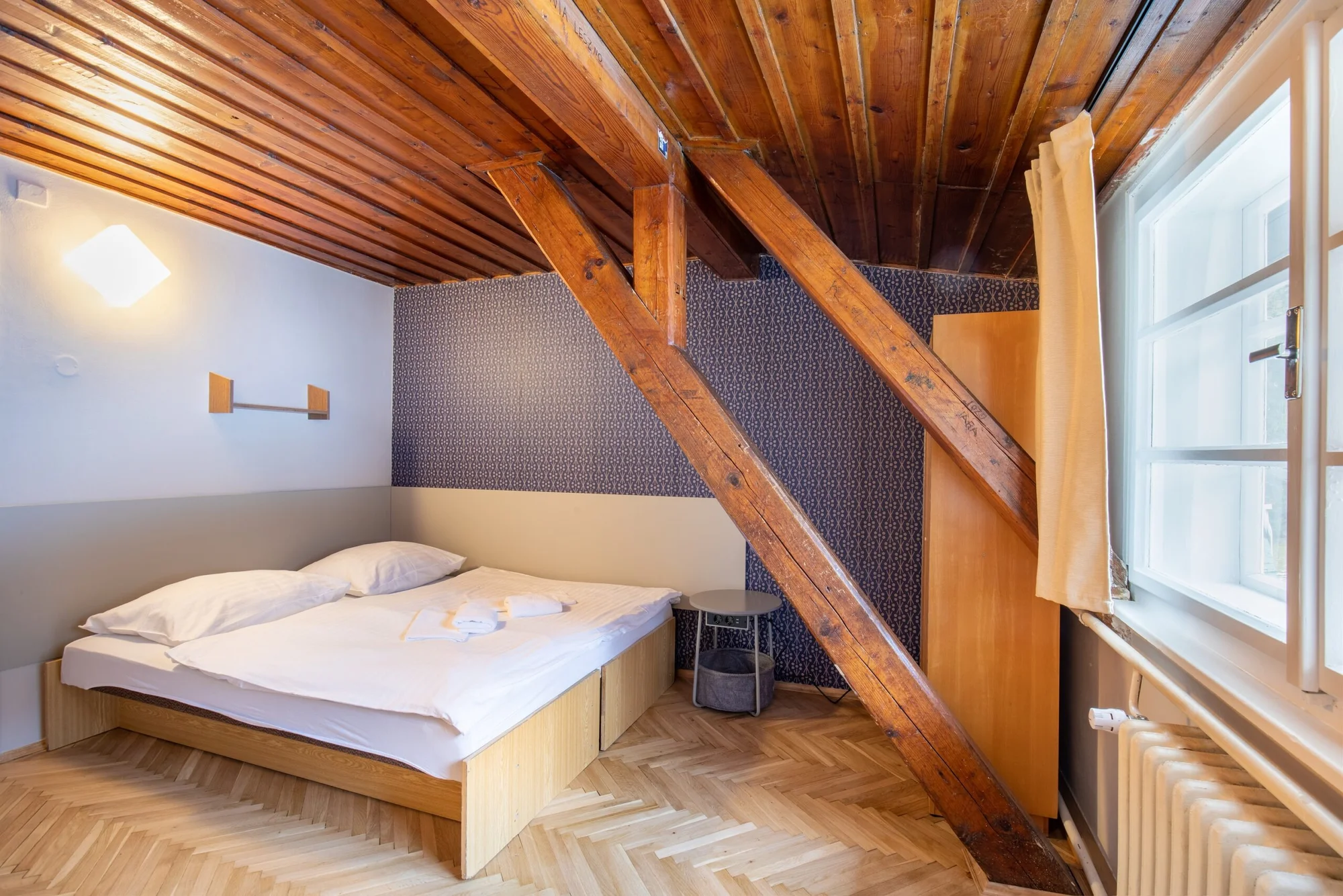 Aktivní dovolená v Orlických horách pro pár i rodinu: retro pokoj, studio či apartmán s kuchyňkou