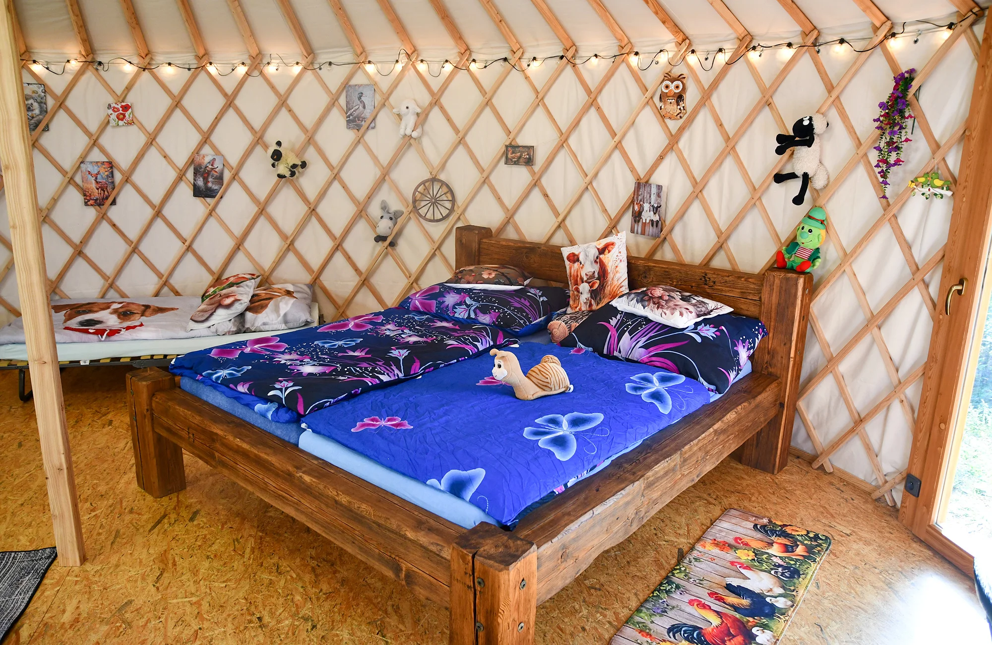 Jurta v Toulavě: areál statku uprostřed přírody a vyžití pro děti