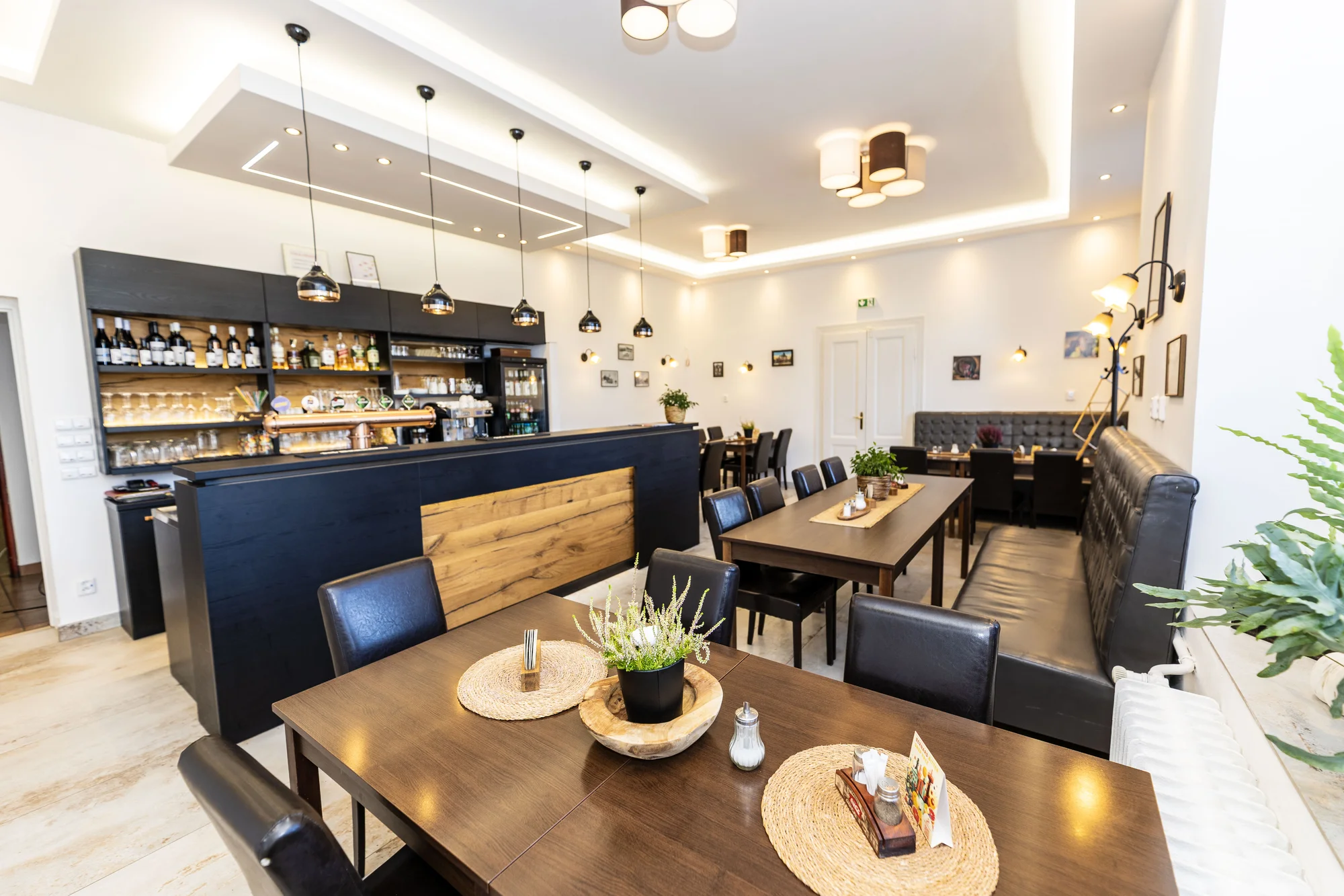 Pohodový pobyt v Českém Krasu: hotel v blízkosti Karlštejna, snídaně nebo polopenze