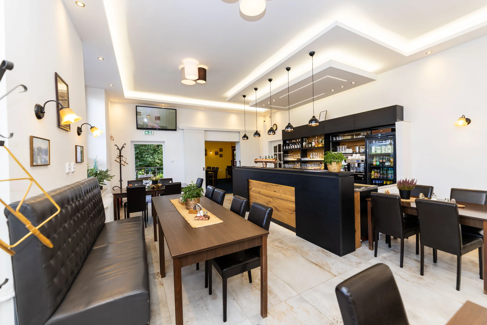 Pohodový pobyt v Českém Krasu: hotel v blízkosti Karlštejna, snídaně nebo polopenze