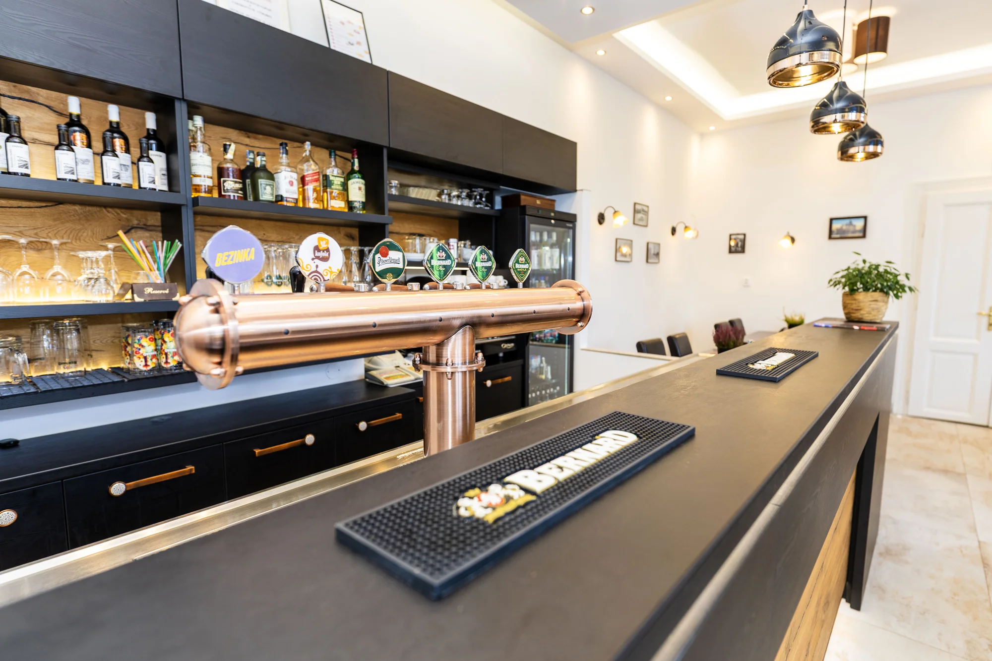 Pohodový pobyt v Českém Krasu: hotel v blízkosti Karlštejna, snídaně nebo polopenze