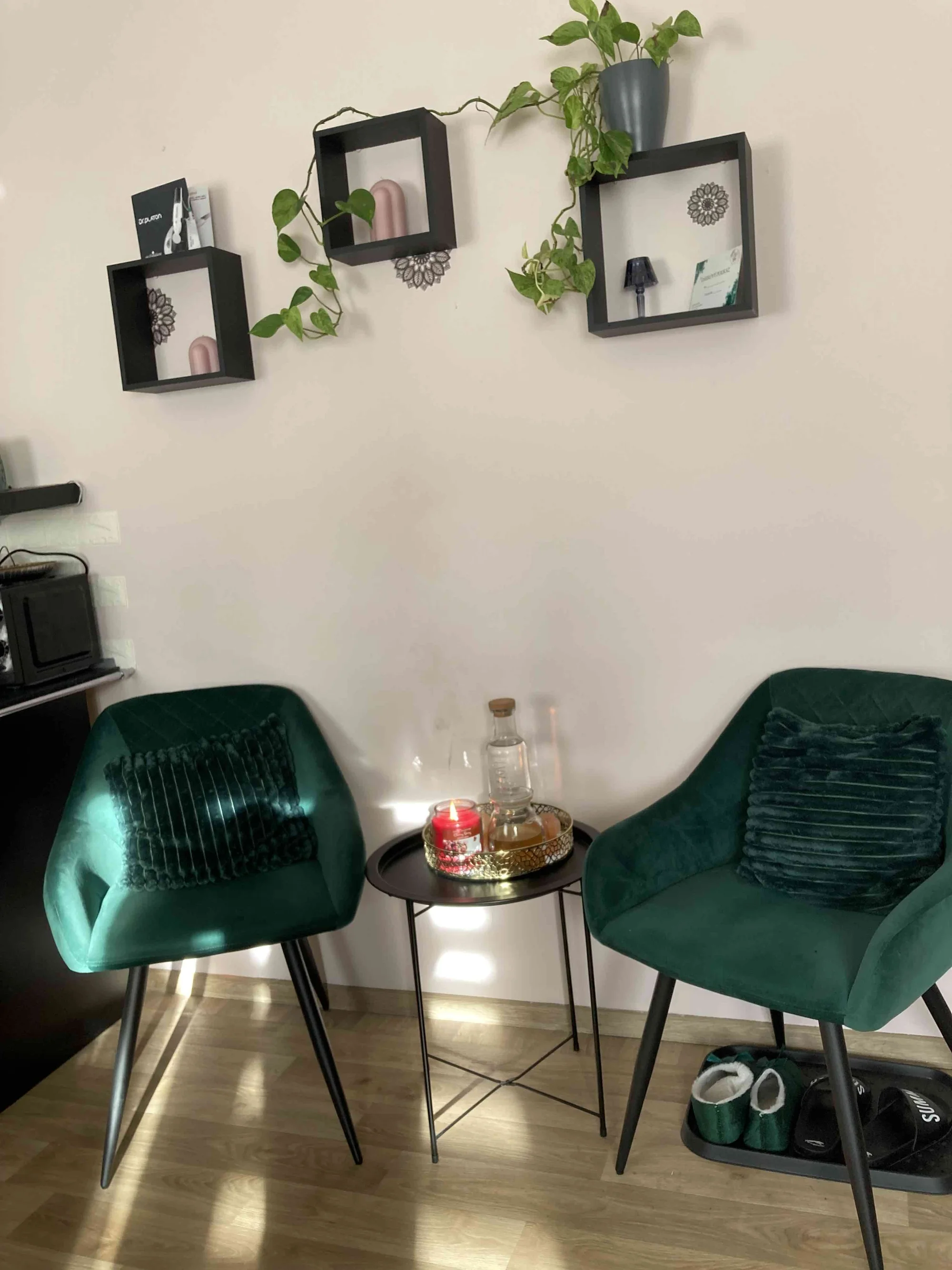 Masáže v délce 40–90 min.: celotělová, lávové kameny i àjurvédská