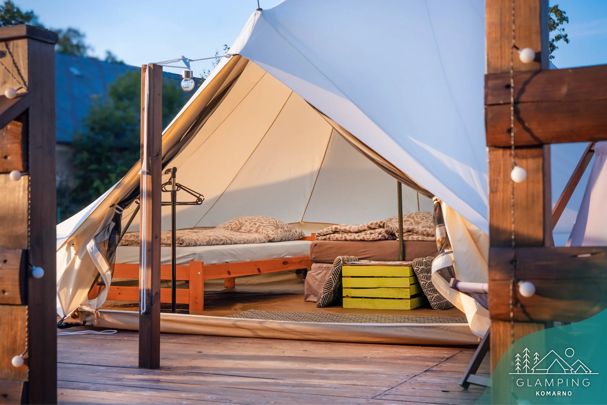 Glamping v polských Krkonoších: stanové městečko nedaleko Jelení Hory, výlety do přírody