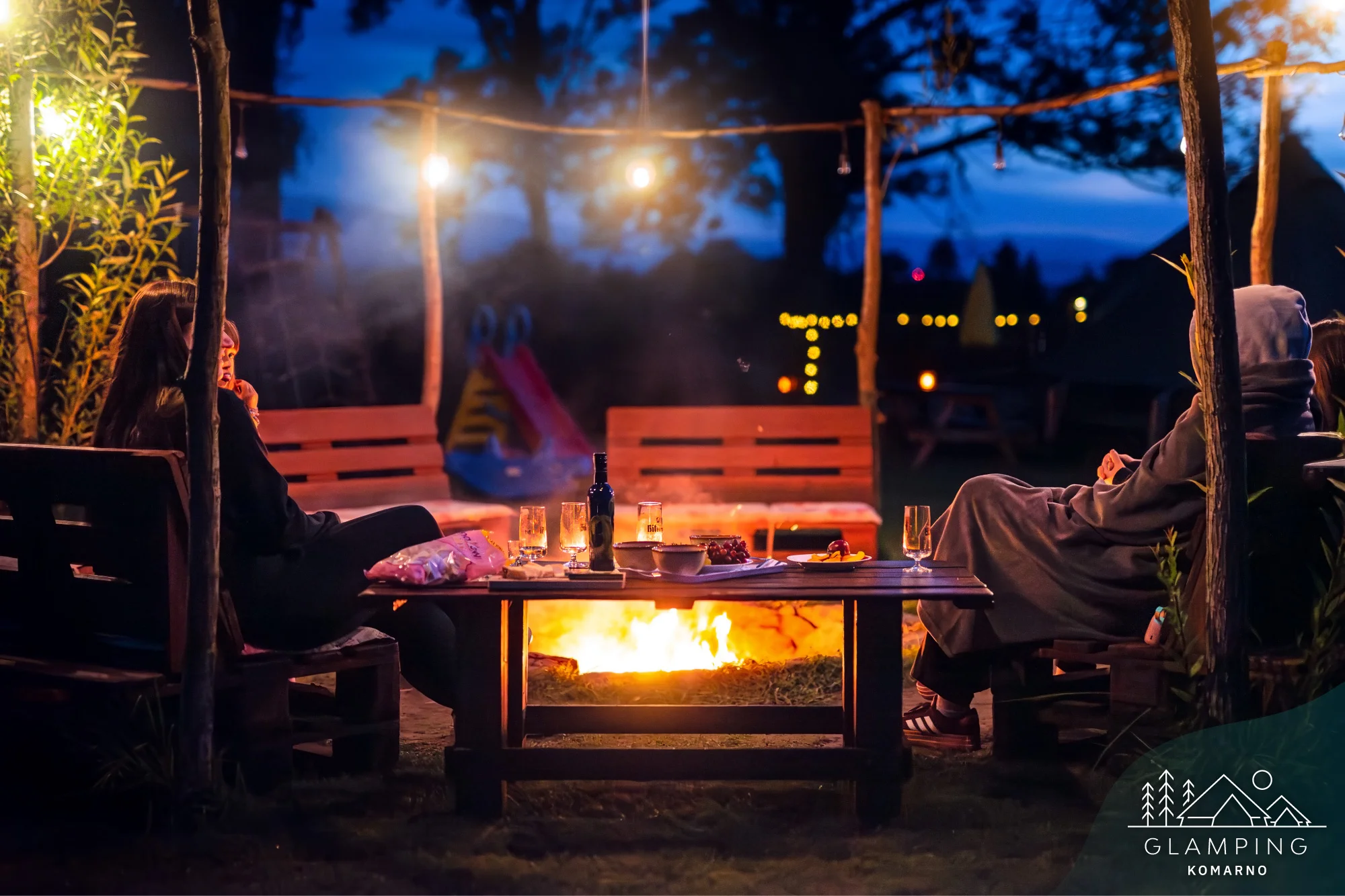 Glamping v polských Krkonoších: stanové městečko nedaleko Jelení Hory, výlety do přírody