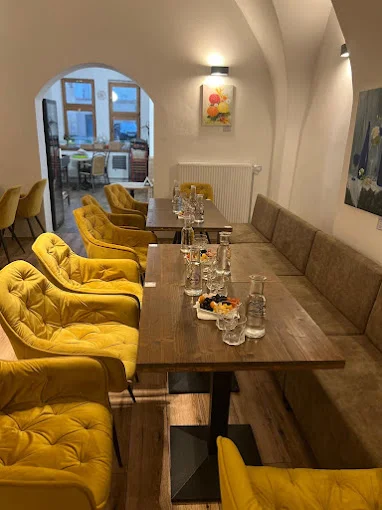 Degustace vína či nealko vína vč. tapas a výkladu, pro 1 i 2 osoby