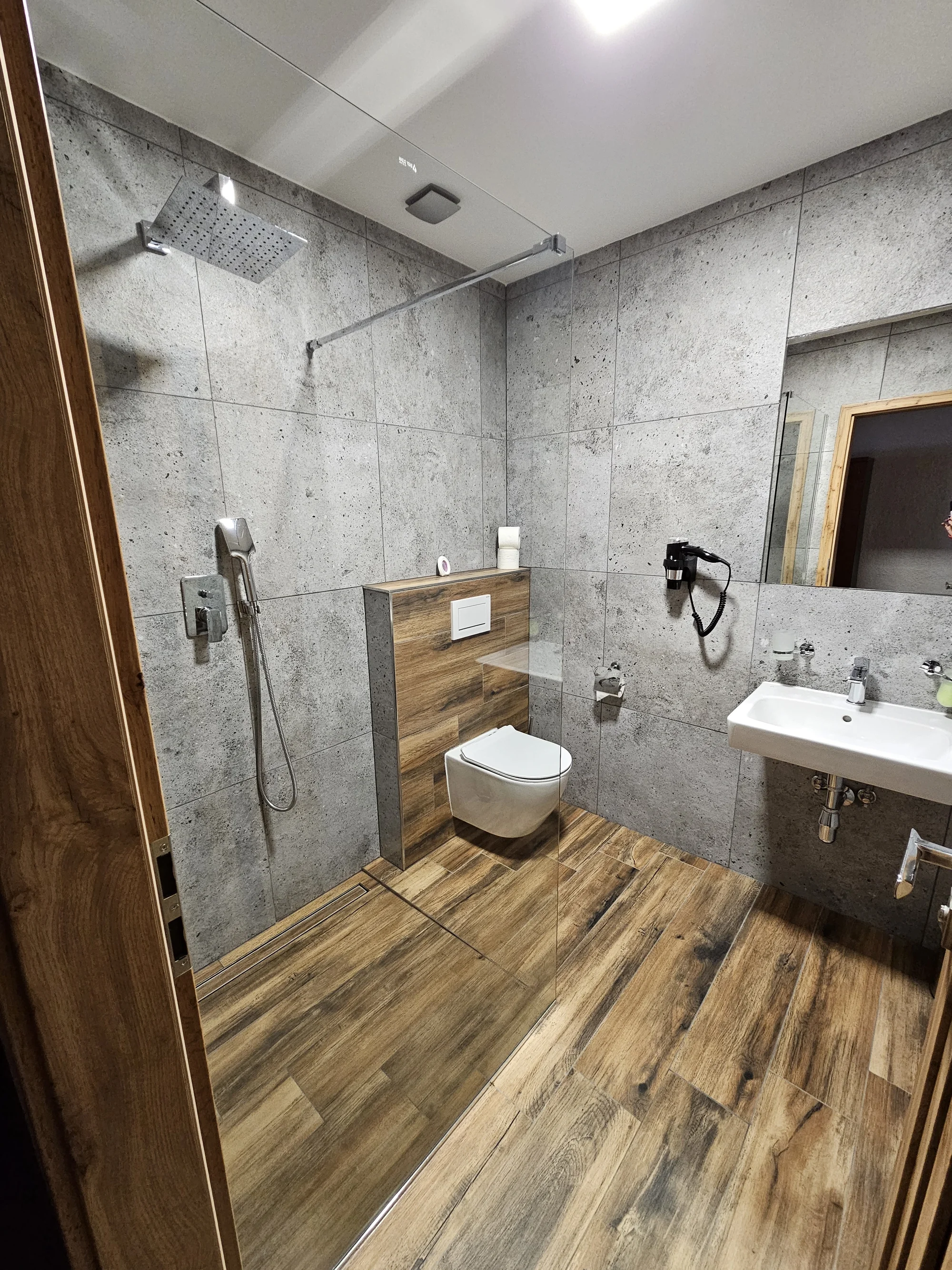 Hotel s pivovarem v Krkonoších: polopenze, exkurze i romantické večeře