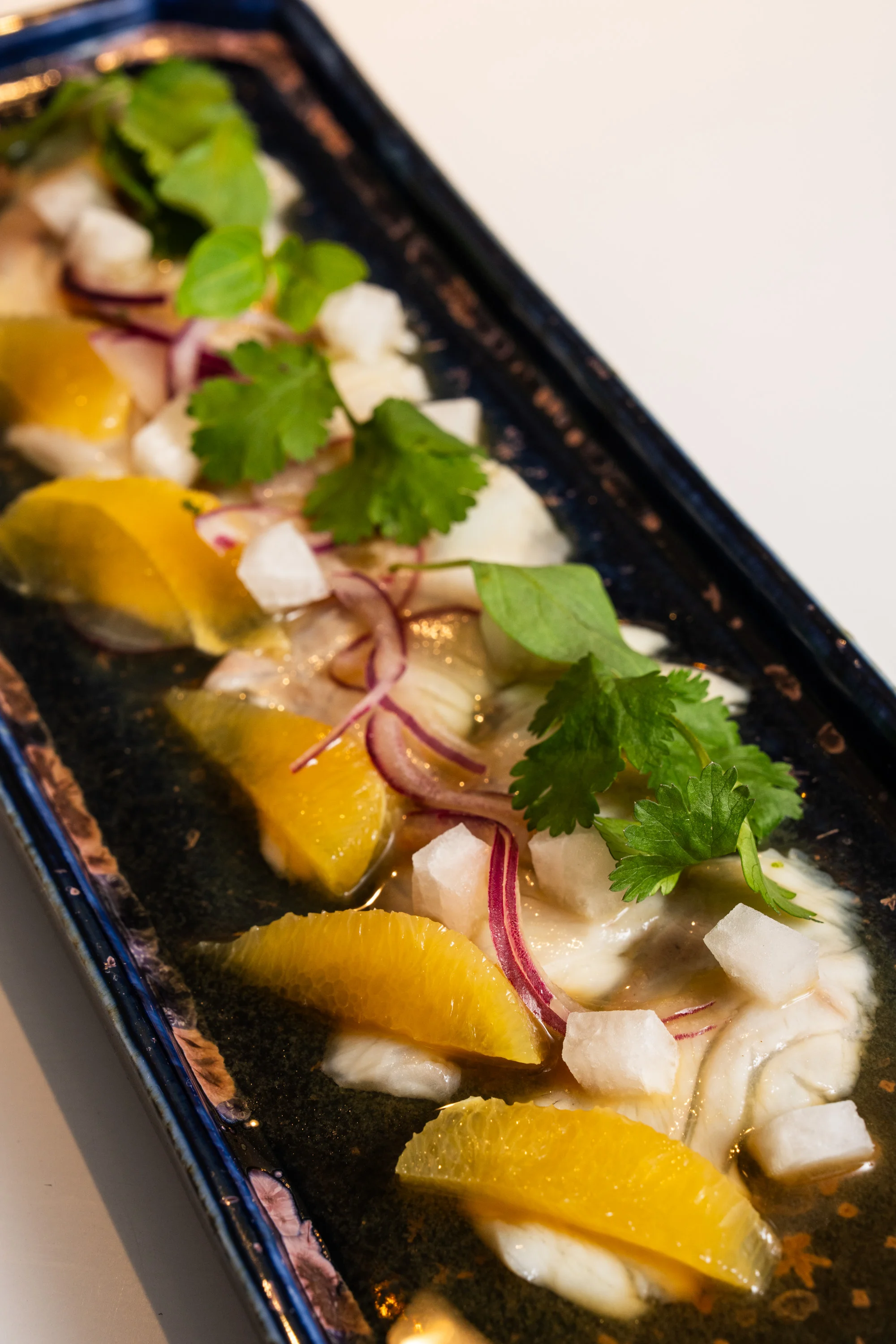 Sushi set s 50 kousky v restauraci v centru Brna: úhoř, losos, tuňák i procecco na přípitek