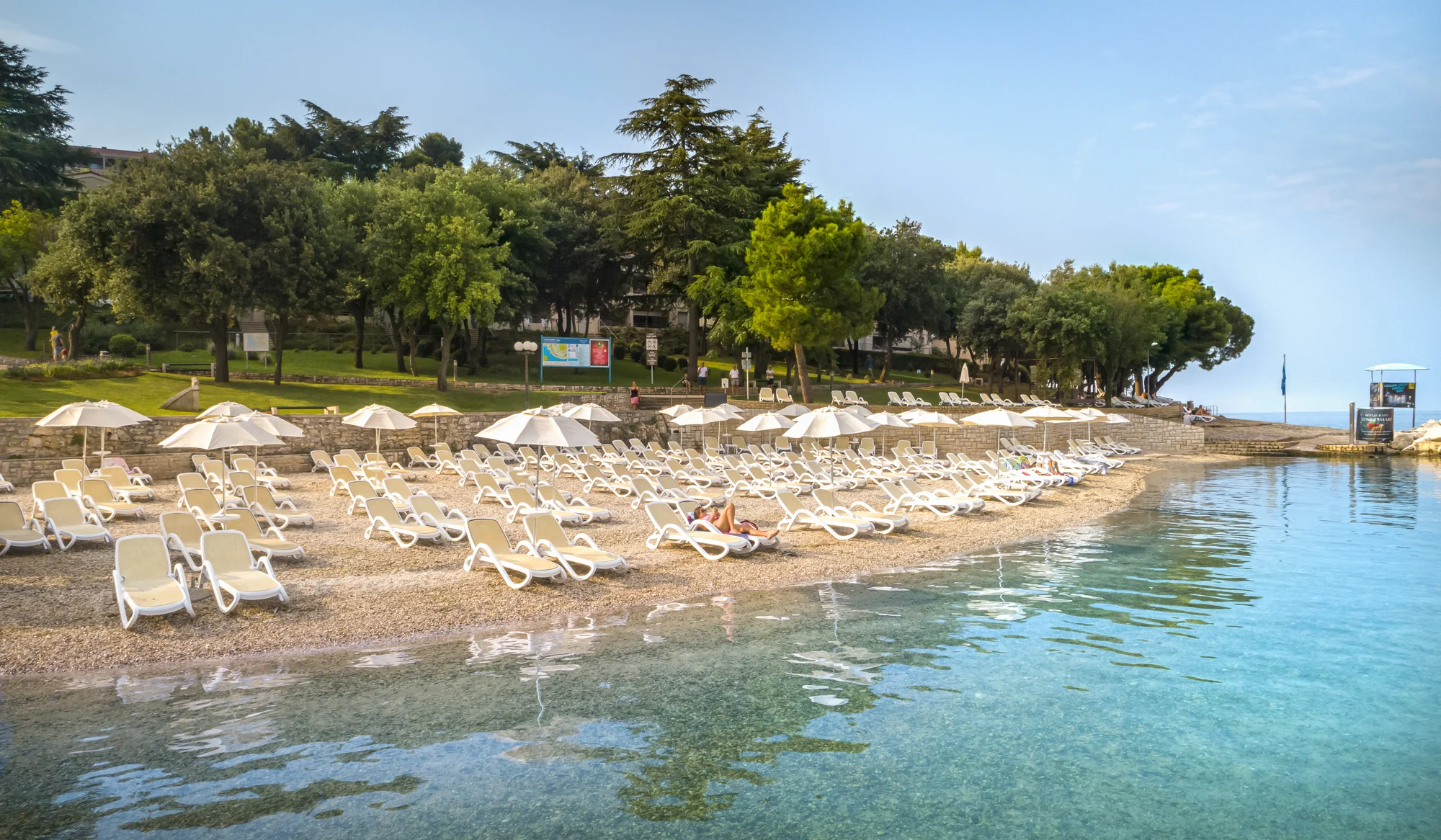 Istrie: 4* hotel s bazénem a wellness, skvělá poloha u pláže i dobré jídlo