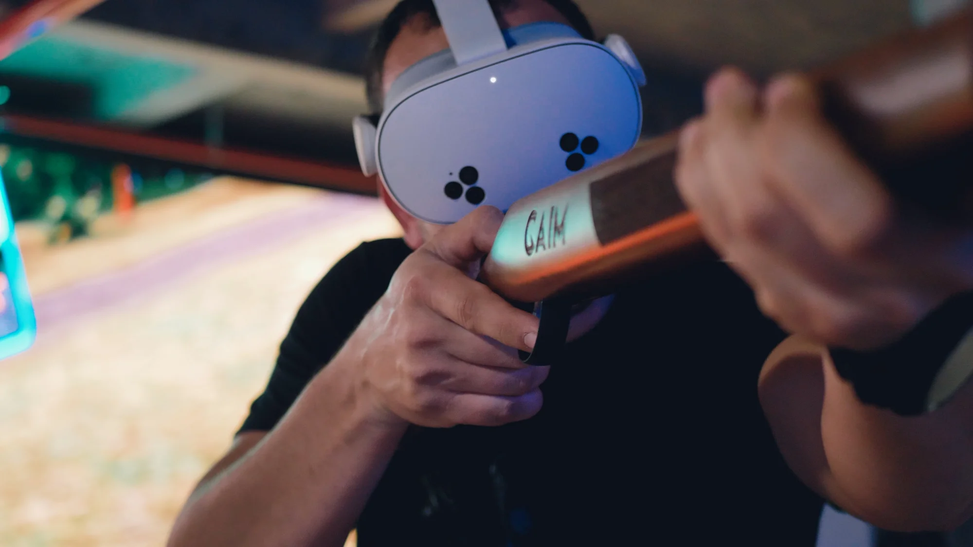 Zastřílejte si bez rizika: virtuální střelba pro neomezený počet osob, 20 nebo 180 minut