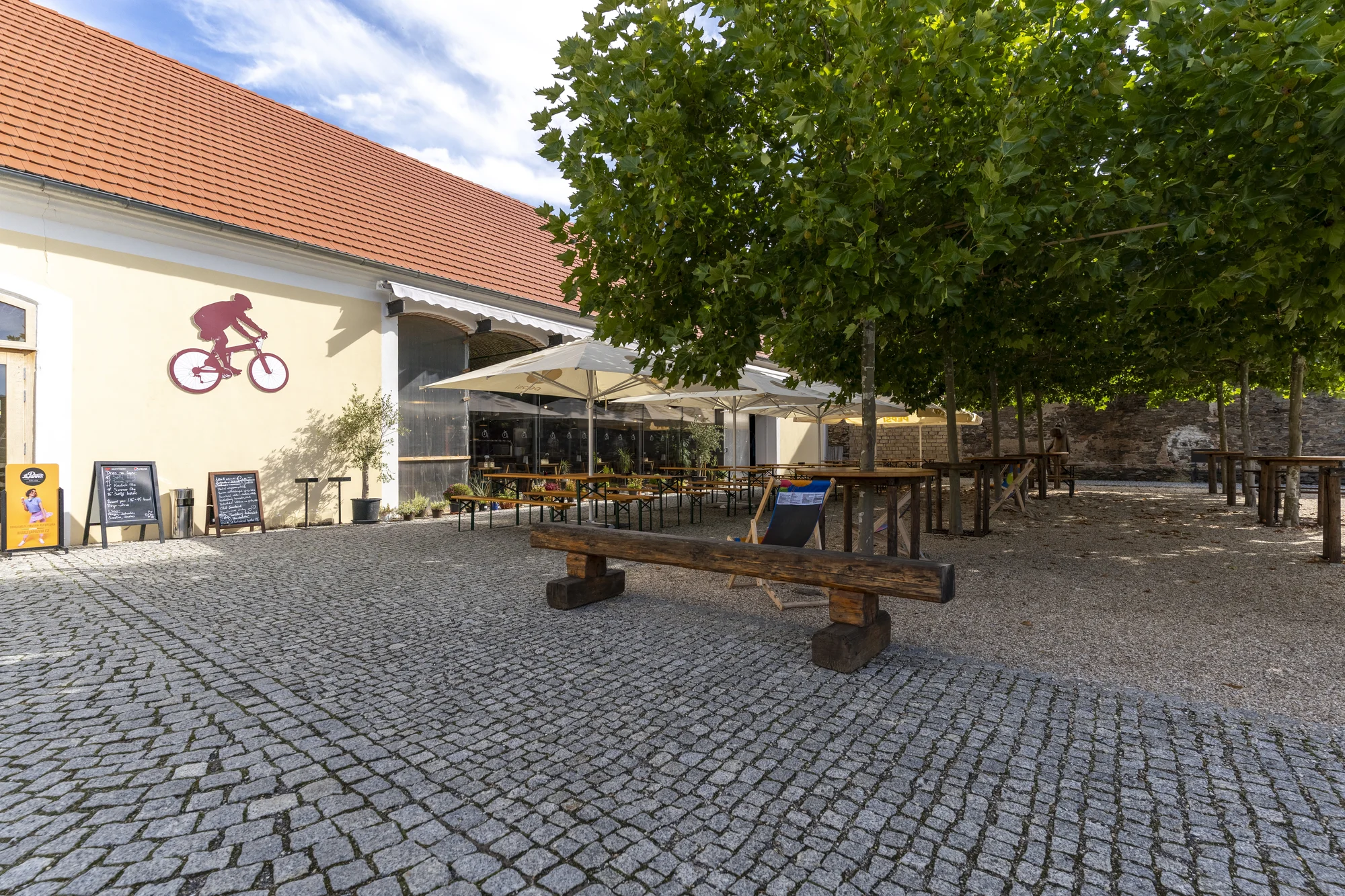 Dárek pro milovníky piva: otevřené vouchery na 300 až 2000 Kč do Pivovaru Holanďan