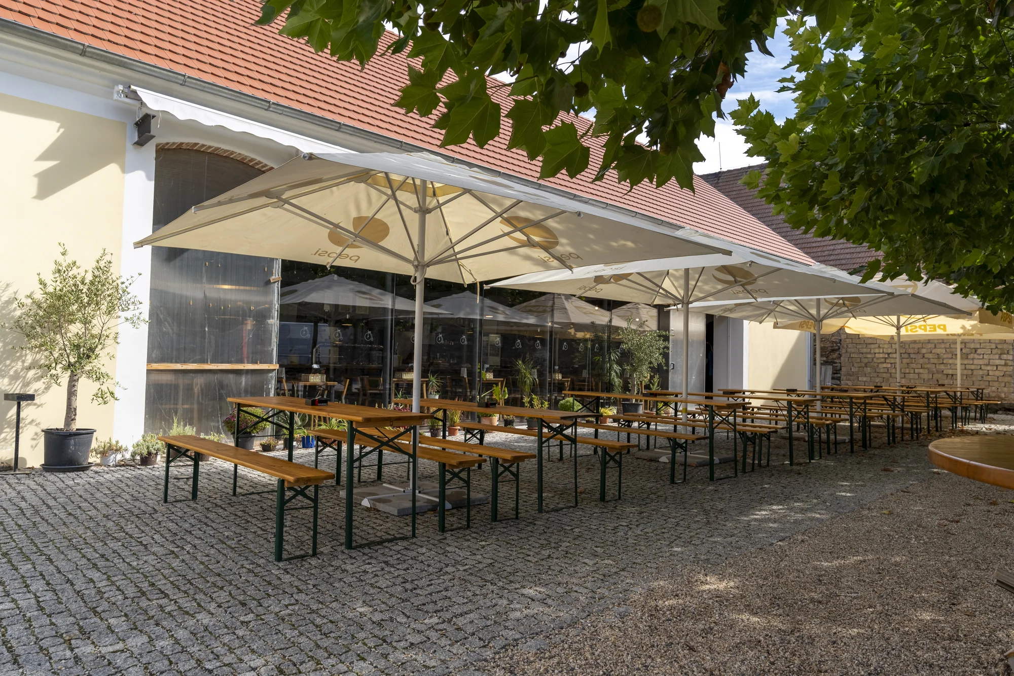 Dárek pro milovníky piva: otevřené vouchery na 300 až 2000 Kč do Pivovaru Holanďan