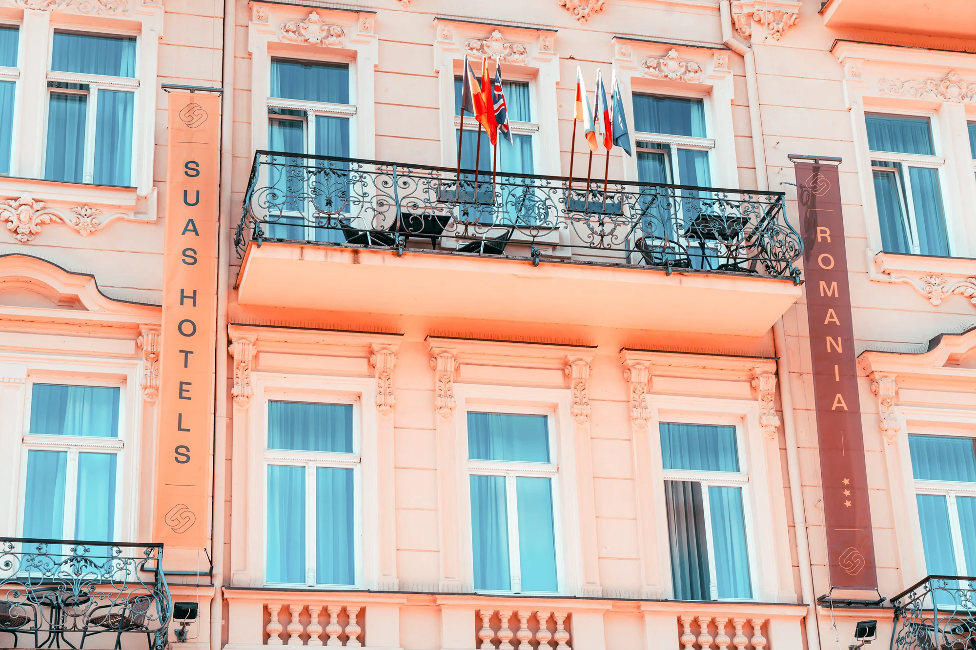 Hotel v centru Karlových Varů: jídlo a wellness, možnost masáže i solné jeskyně