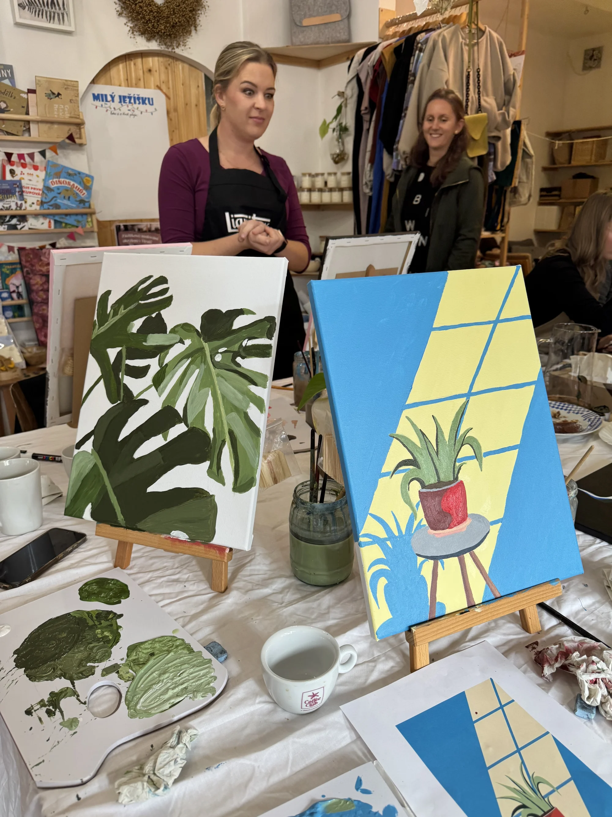 Kreativní dárek: kurz zážitkového malování akrylem v centru Liberce