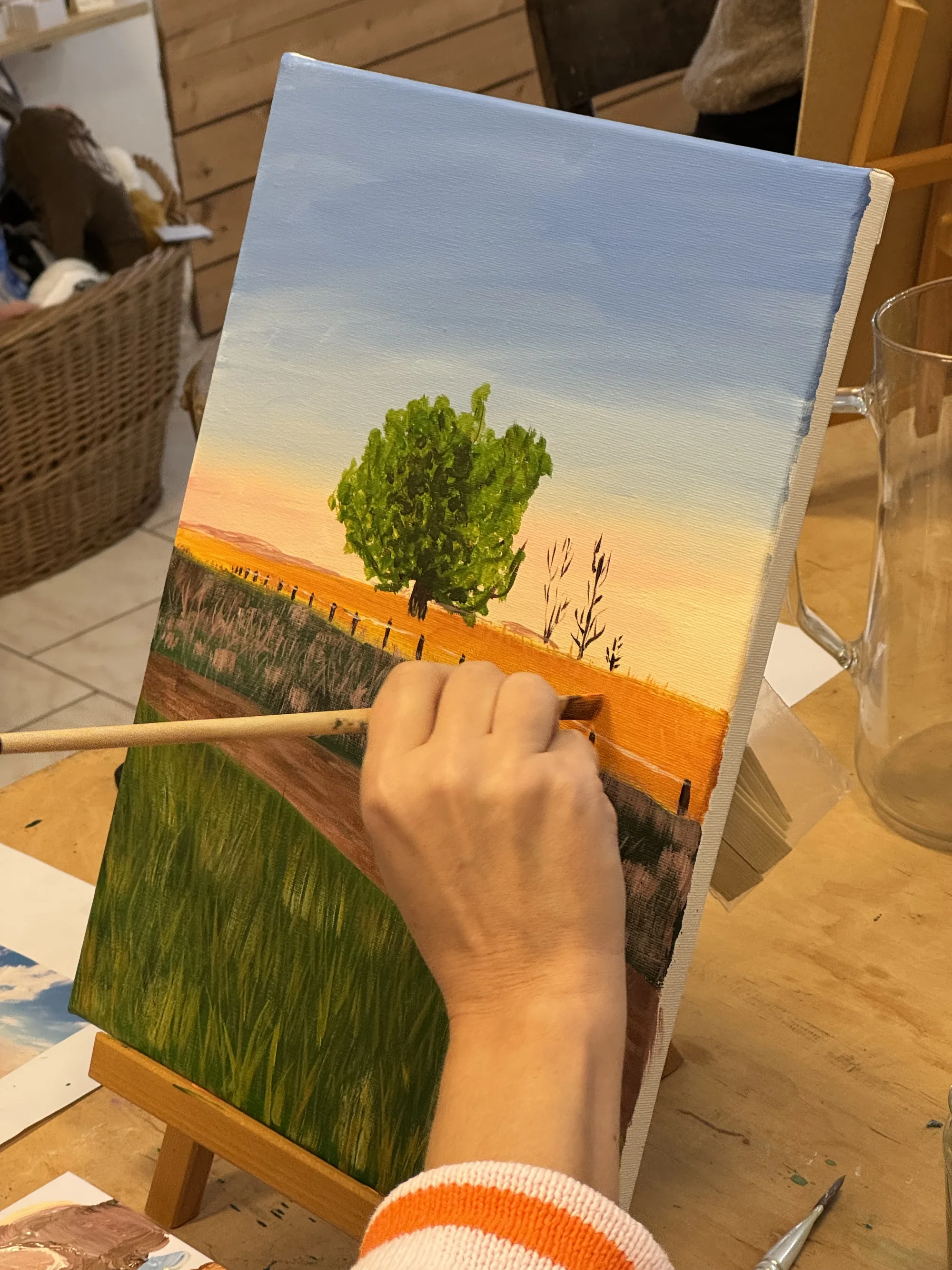 Kreativní dárek: kurz zážitkového malování akrylem v centru Liberce