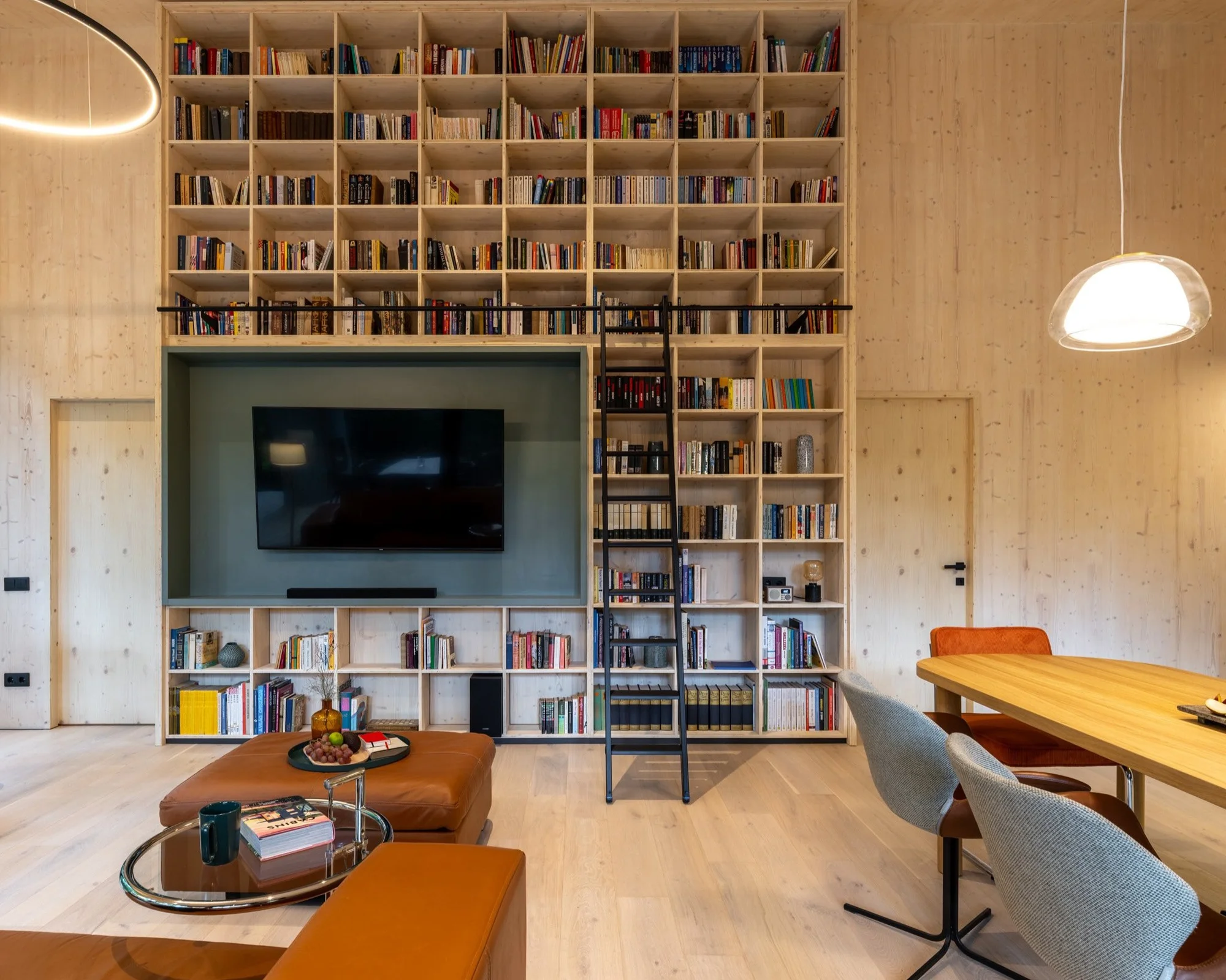 Luxusní chalet uprostřed lesa nedaleko Ostřihomi, polopenze i soukromý wellness