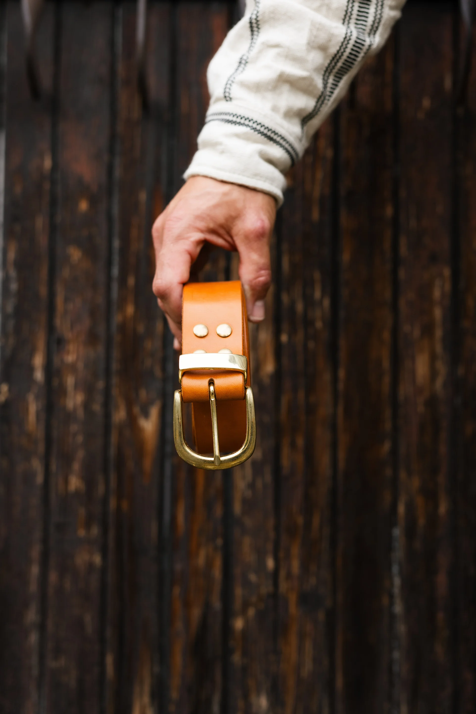 Workshopy práce s kůží: vyrobte si poznámkový blok, opasek nebo psaníčko