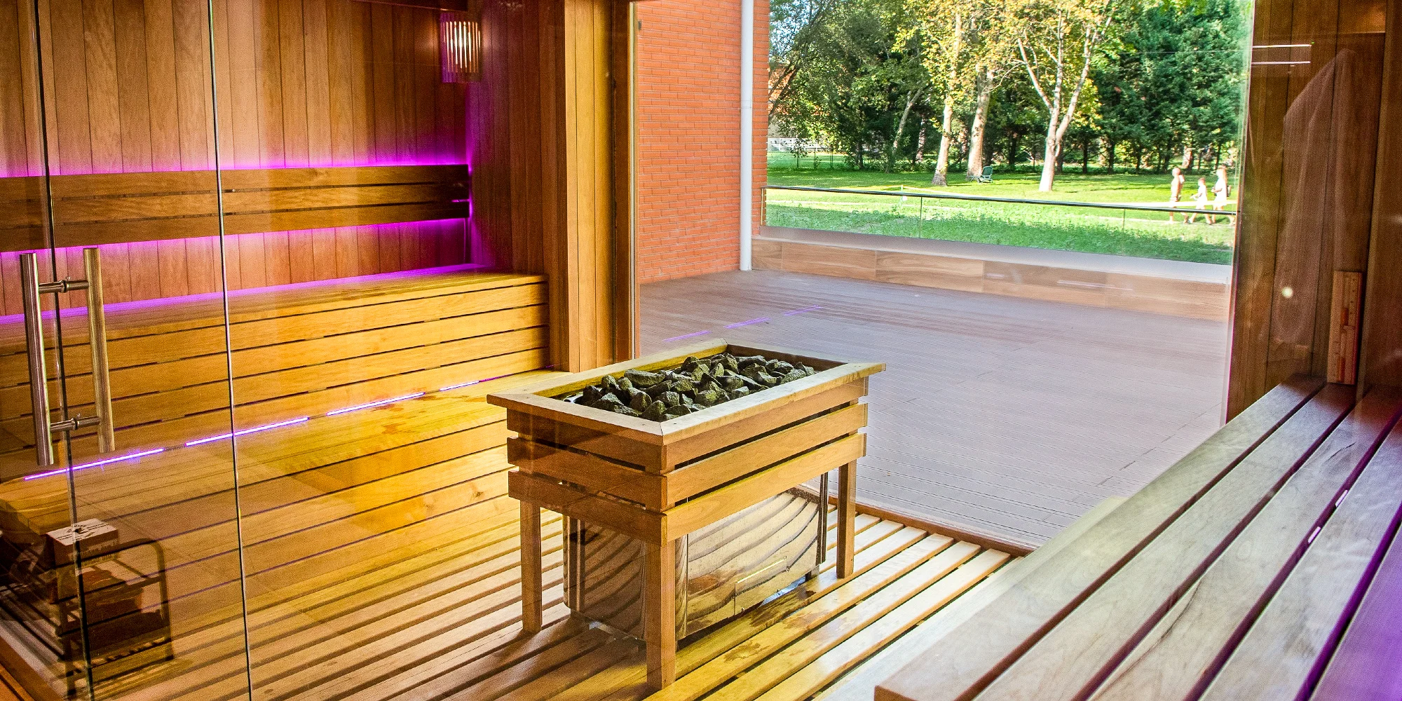 Rodinný 5* hotel u Balatonu: polopenze a neomezený vstup do 2 wellness zón, vlastní pláž