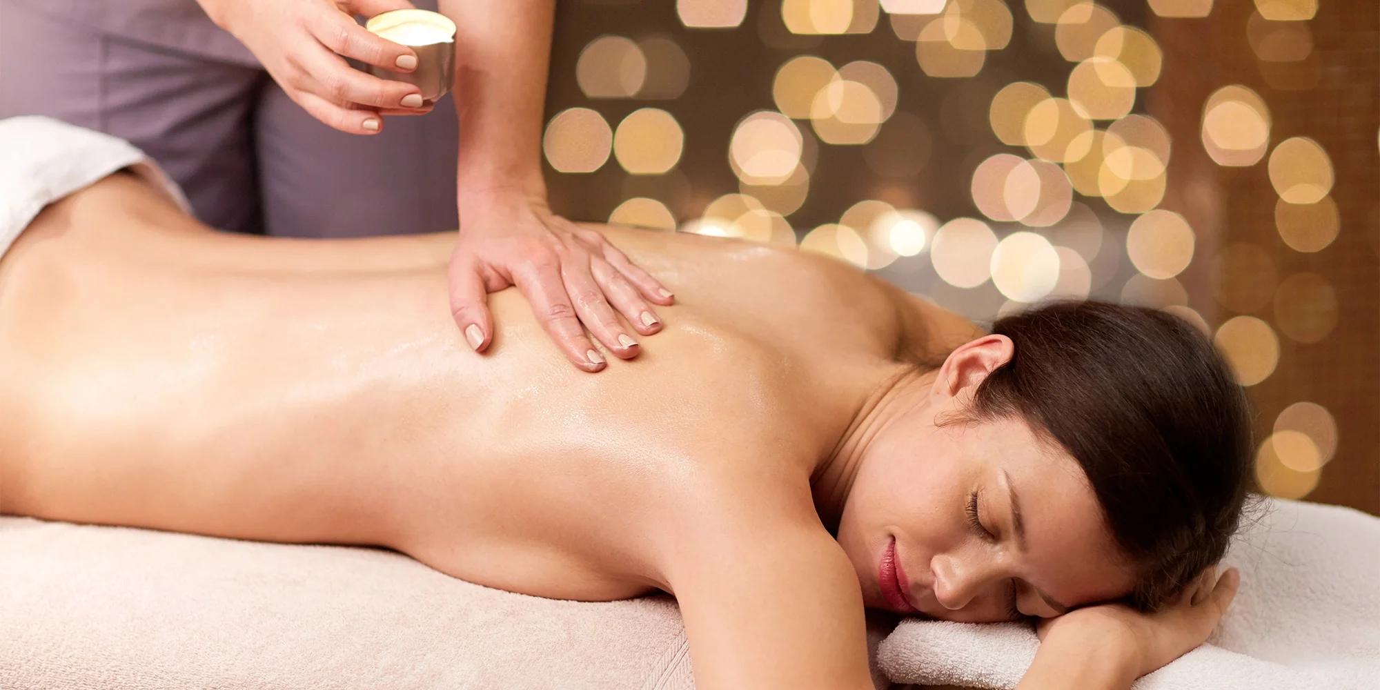 Relaxační masáž horkou svíčkou: 30 nebo 60 minut