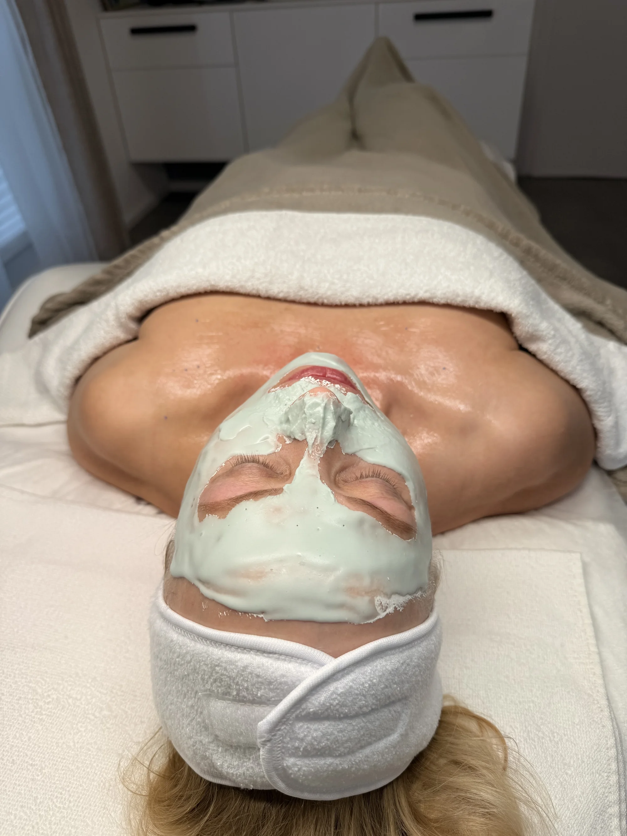 Pro krásu a odpočinek: kosmetická ošetření pro zklidnění a omlazení pleti