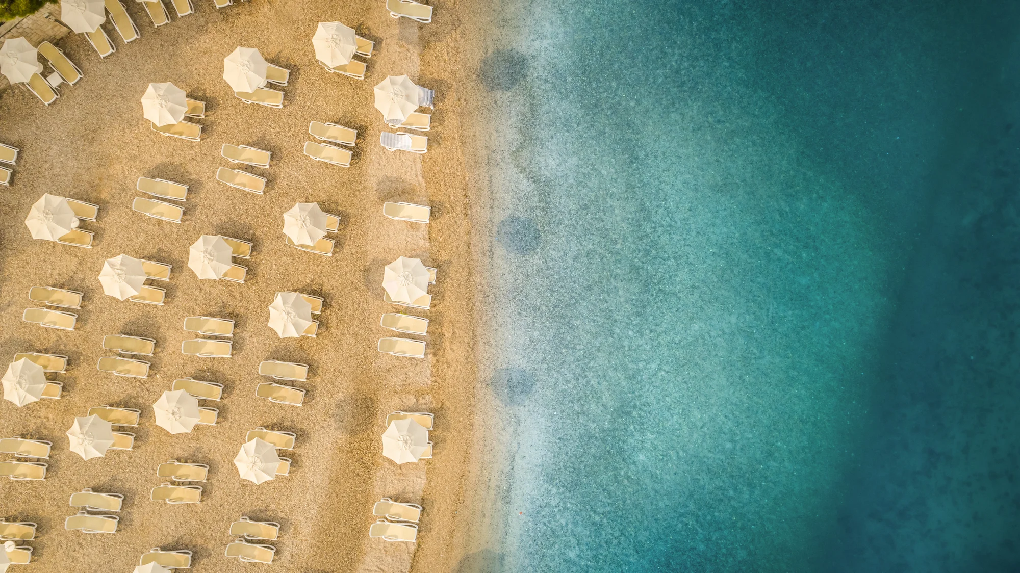 Dovolená na Istrii: 4* resort přímo u pláže vč. stravy, bazénu a sauny