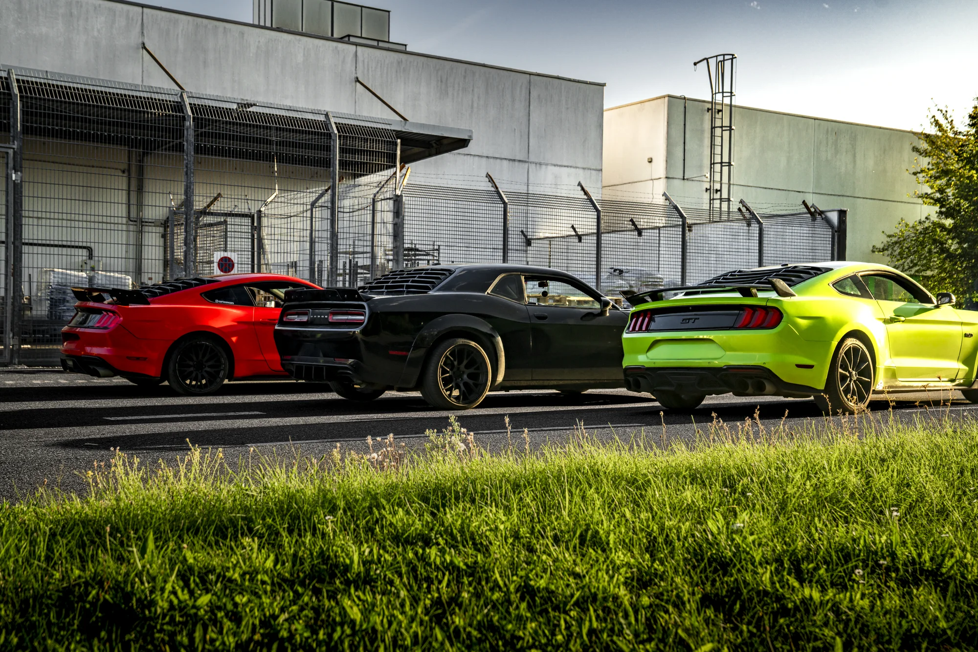 Zažijte jízdu snů ve voze dle výběru: Dodge, Mustang nebo Camaro