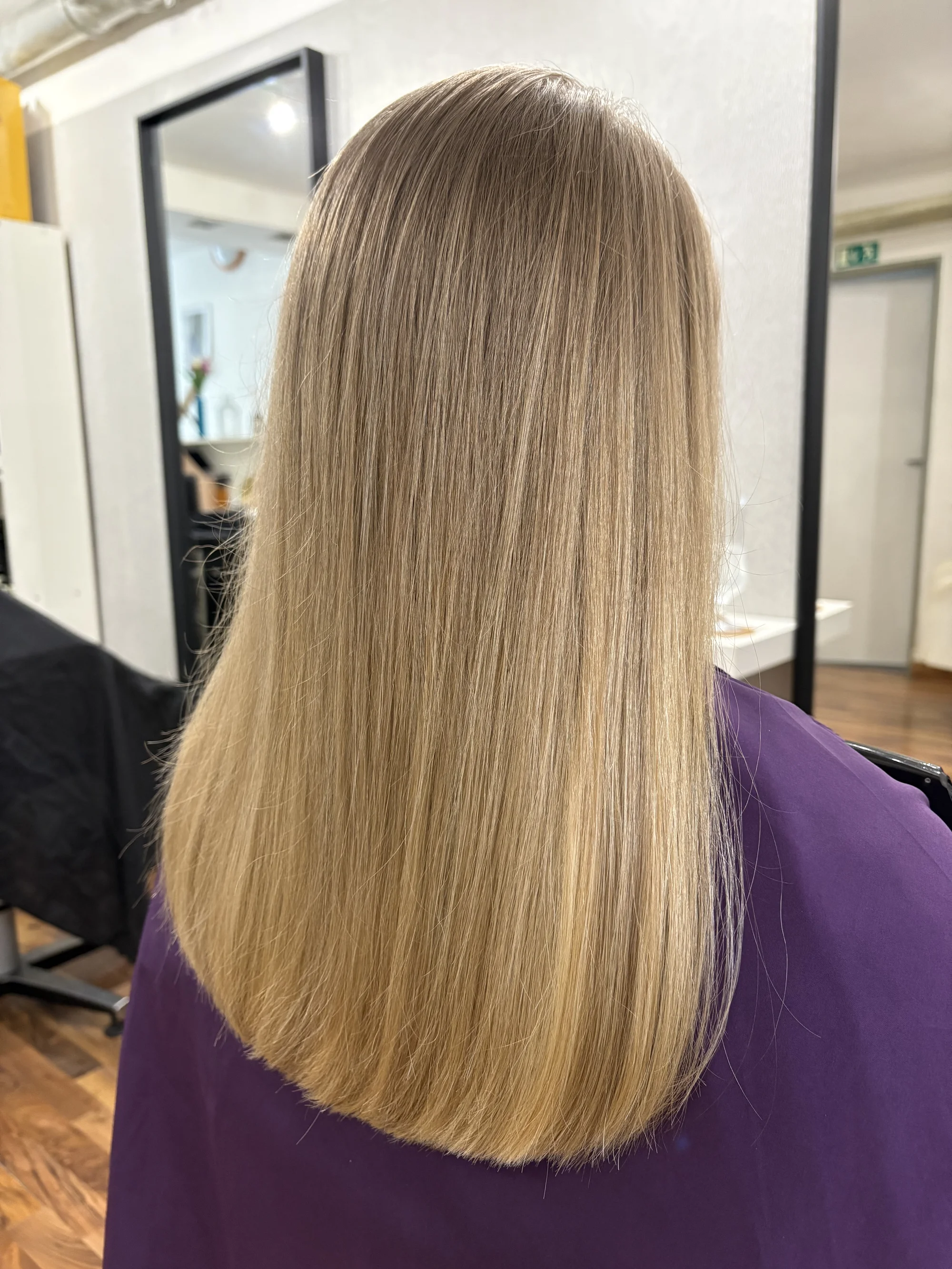 Balíček dámské kadeřnické péče: střih, barva, přeliv i zesvětlení pro všechny délky vlasů