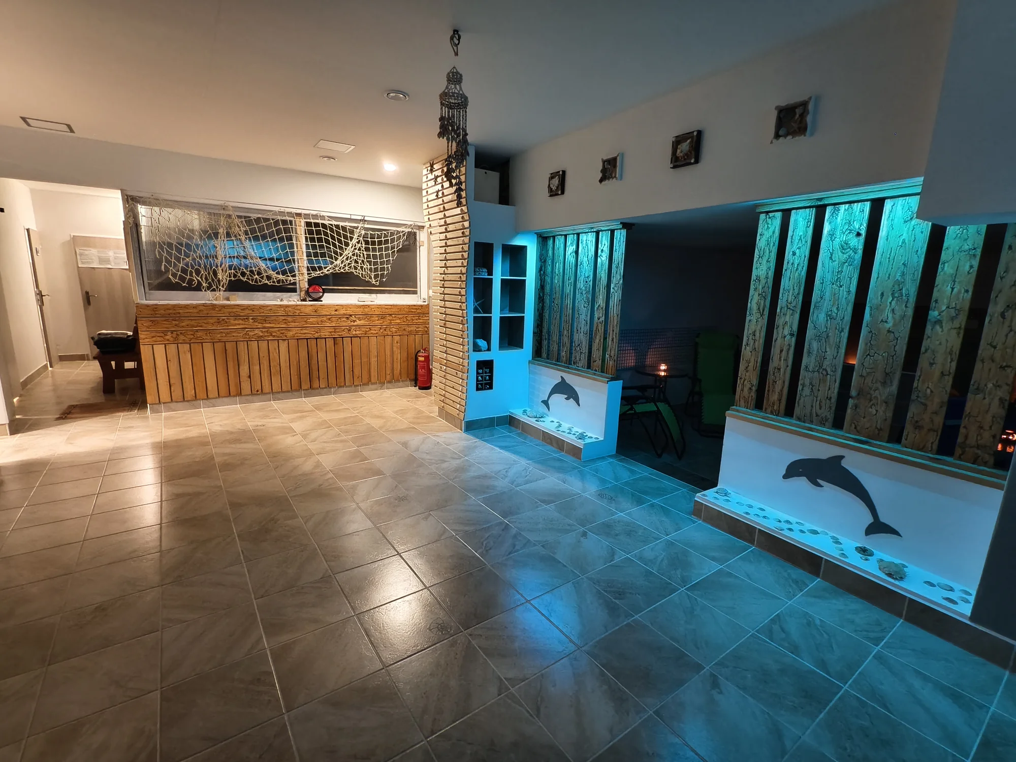 120 minut privátního wellness pro 2 osoby: sauny, vyhřívaná lehátka i lahev sektu