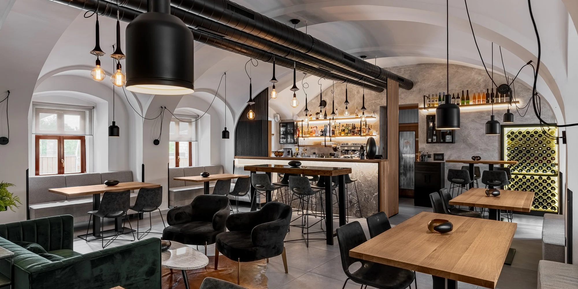 Snídaňové menu pro 1 až 2 osoby: avokádový sendvič nebo turecká vejce včetně nápojů