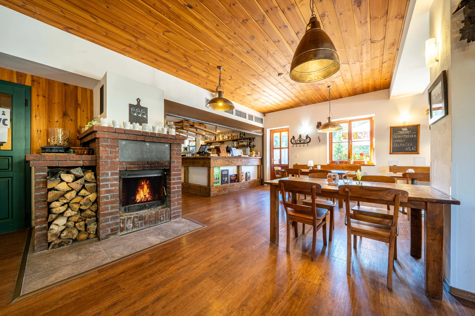 Šumavská Modrava: vybavené apartmány pro dva či rodinu, vč. polopenze i privátního wellness