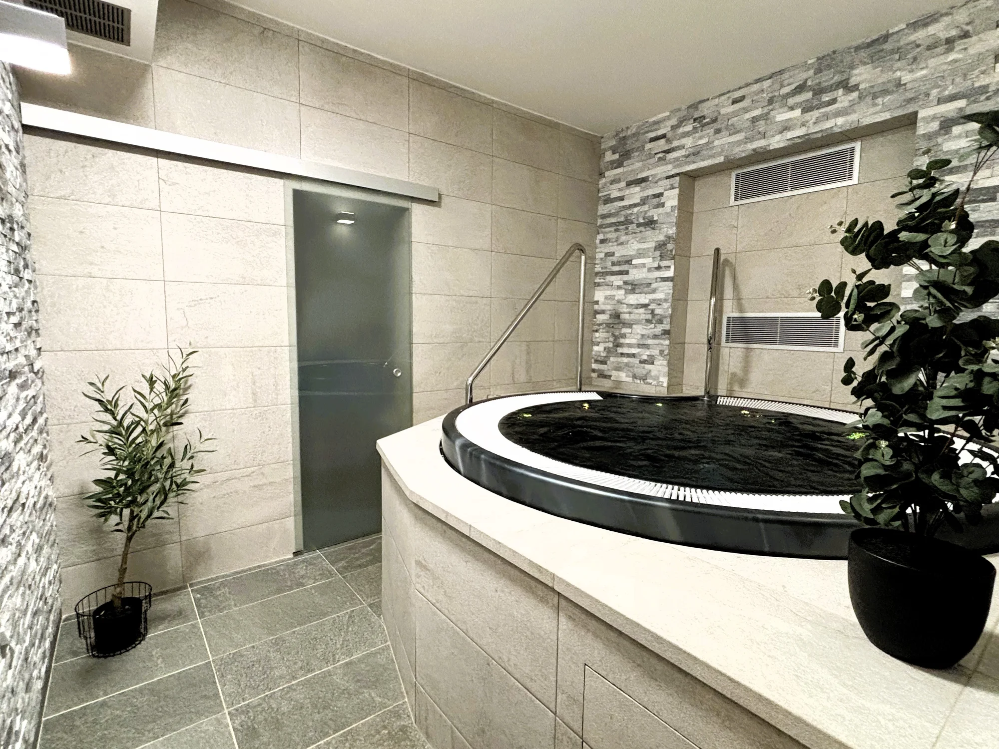 Šumavská Modrava: vybavené apartmány pro dva či rodinu, vč. polopenze i privátního wellness