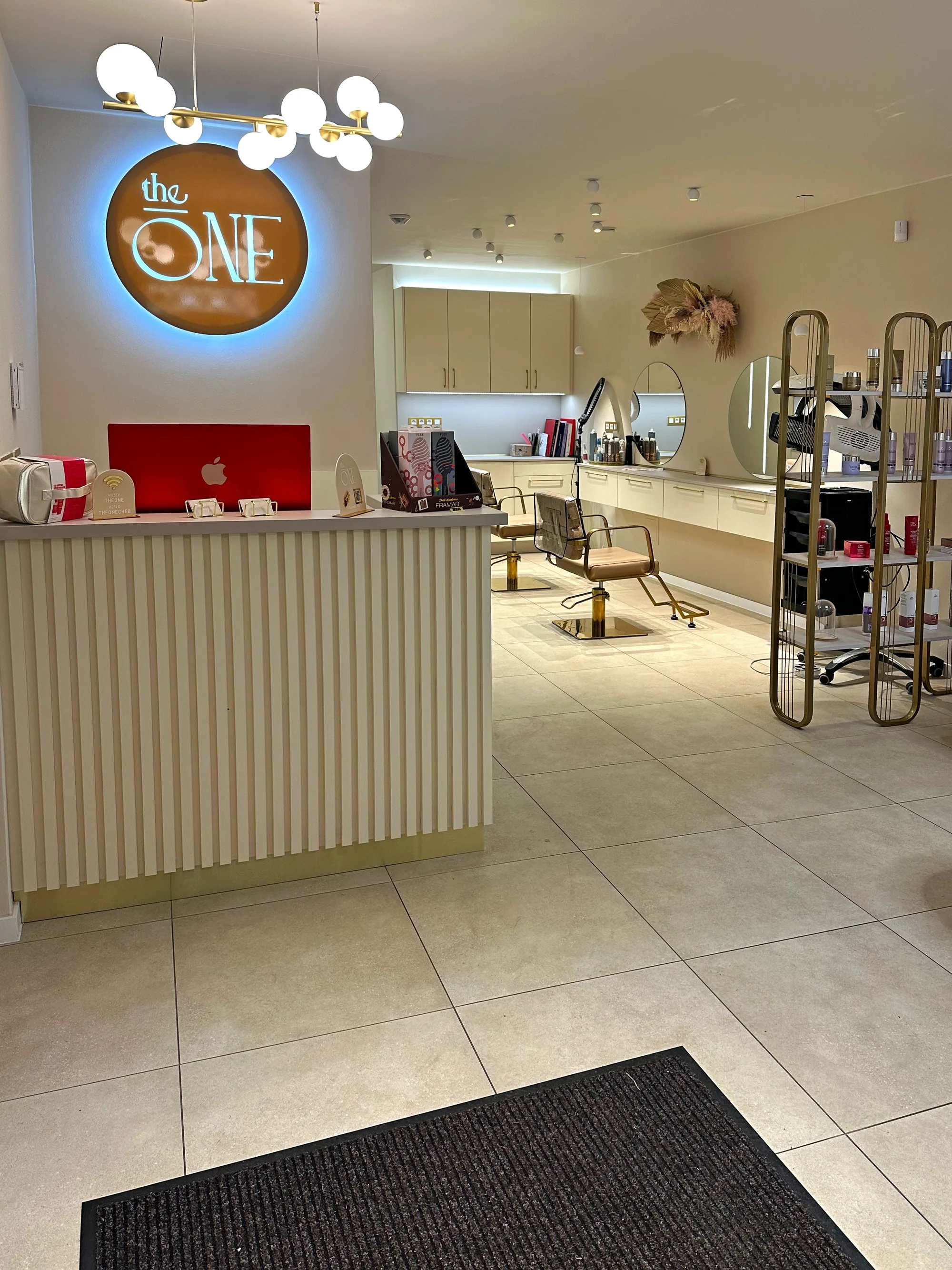 Gua Sha masáž obličeje pro dospělé i děti: varianty vč. masáže hlavy či rukou