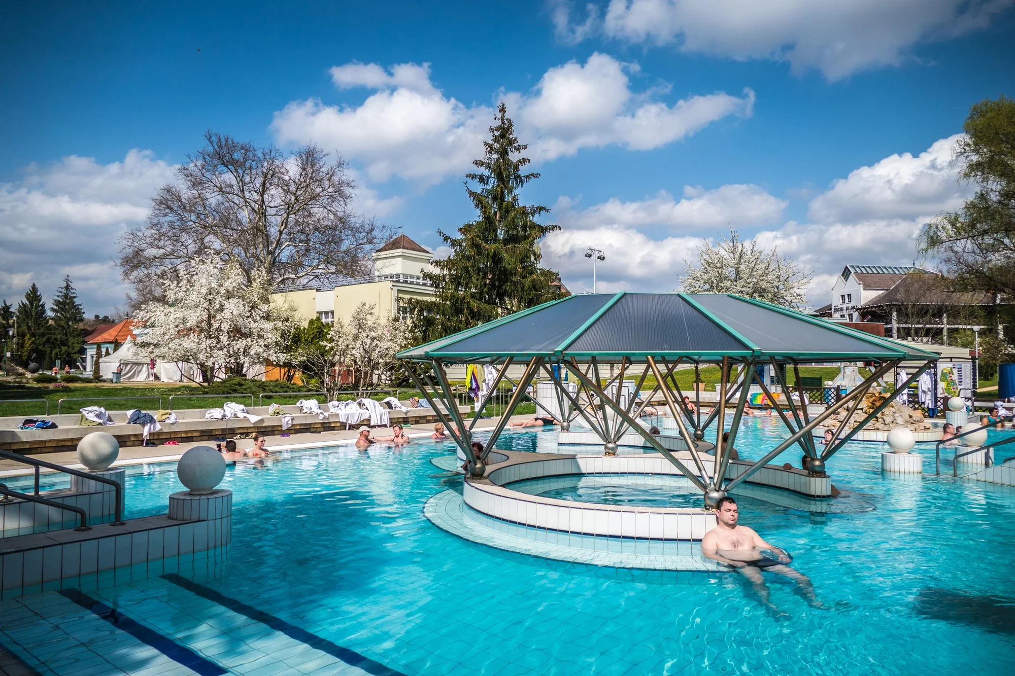 Vítejte v Maďarsku: wellness pobyt s polopenzí, masáží a přímým vstupem do lázní