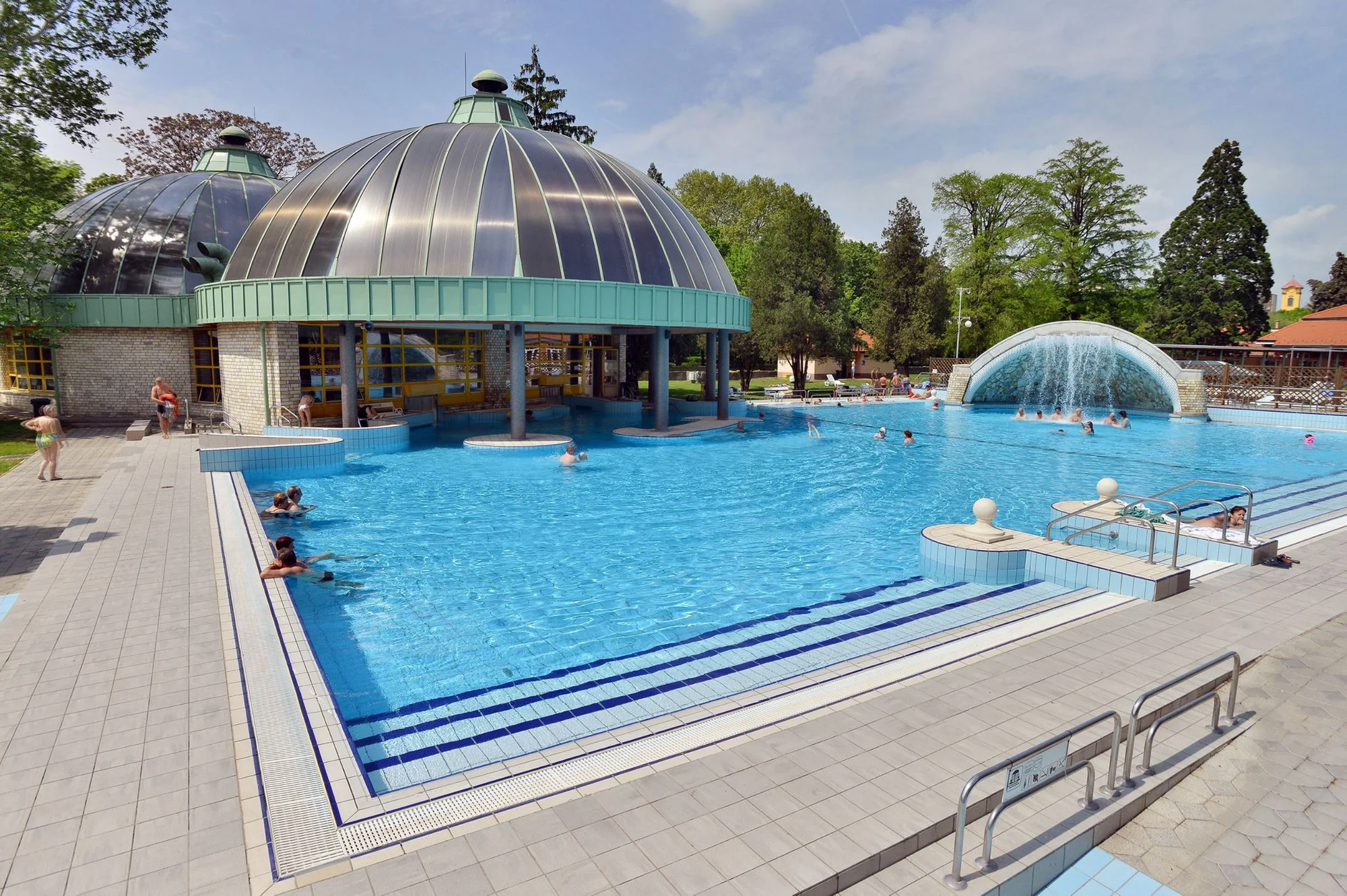 Vítejte v Maďarsku: wellness pobyt s polopenzí, masáží a přímým vstupem do lázní