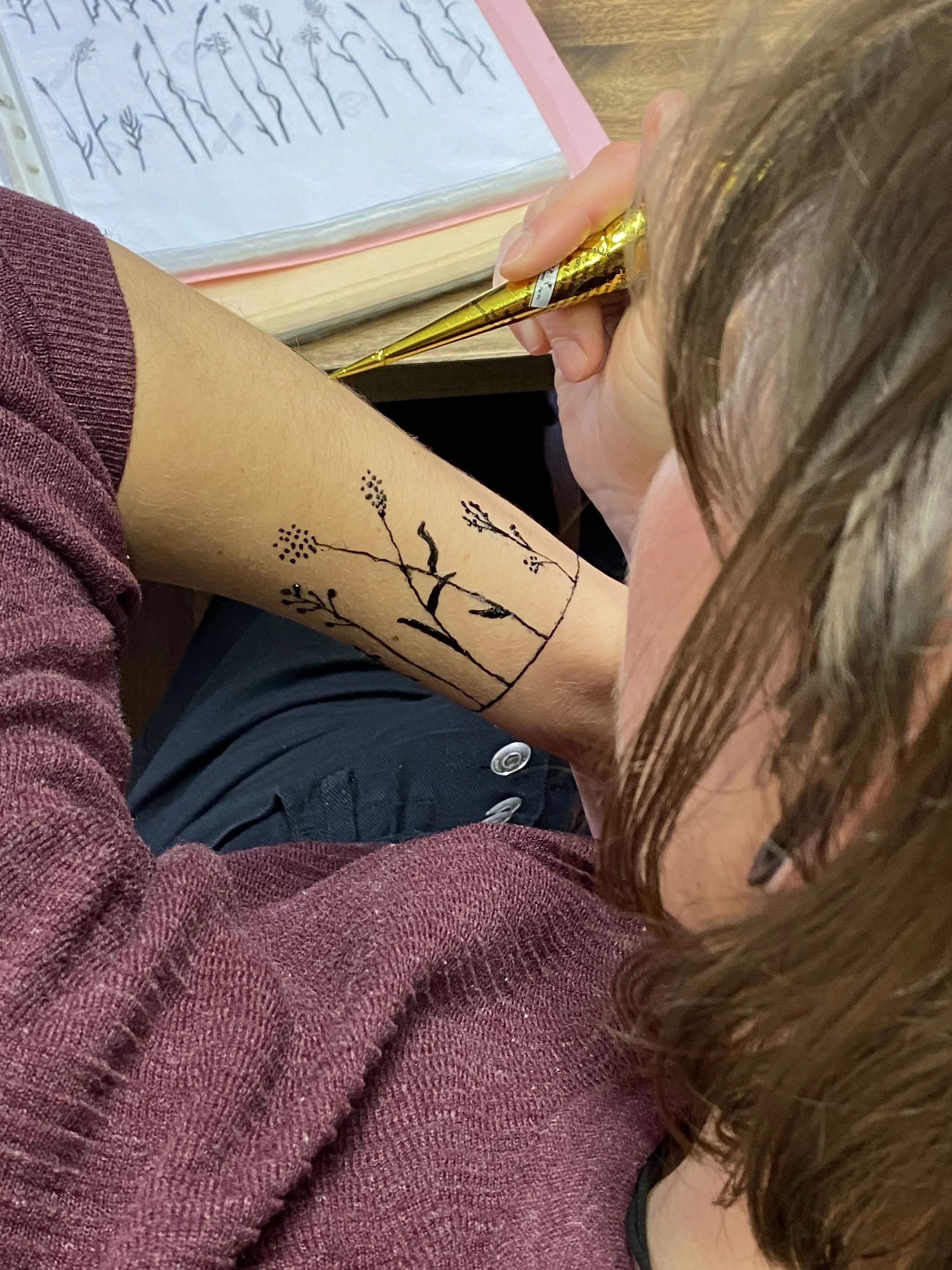 Dočasné tetování: 4hodinový workshop malování hennou vč. občerstvení