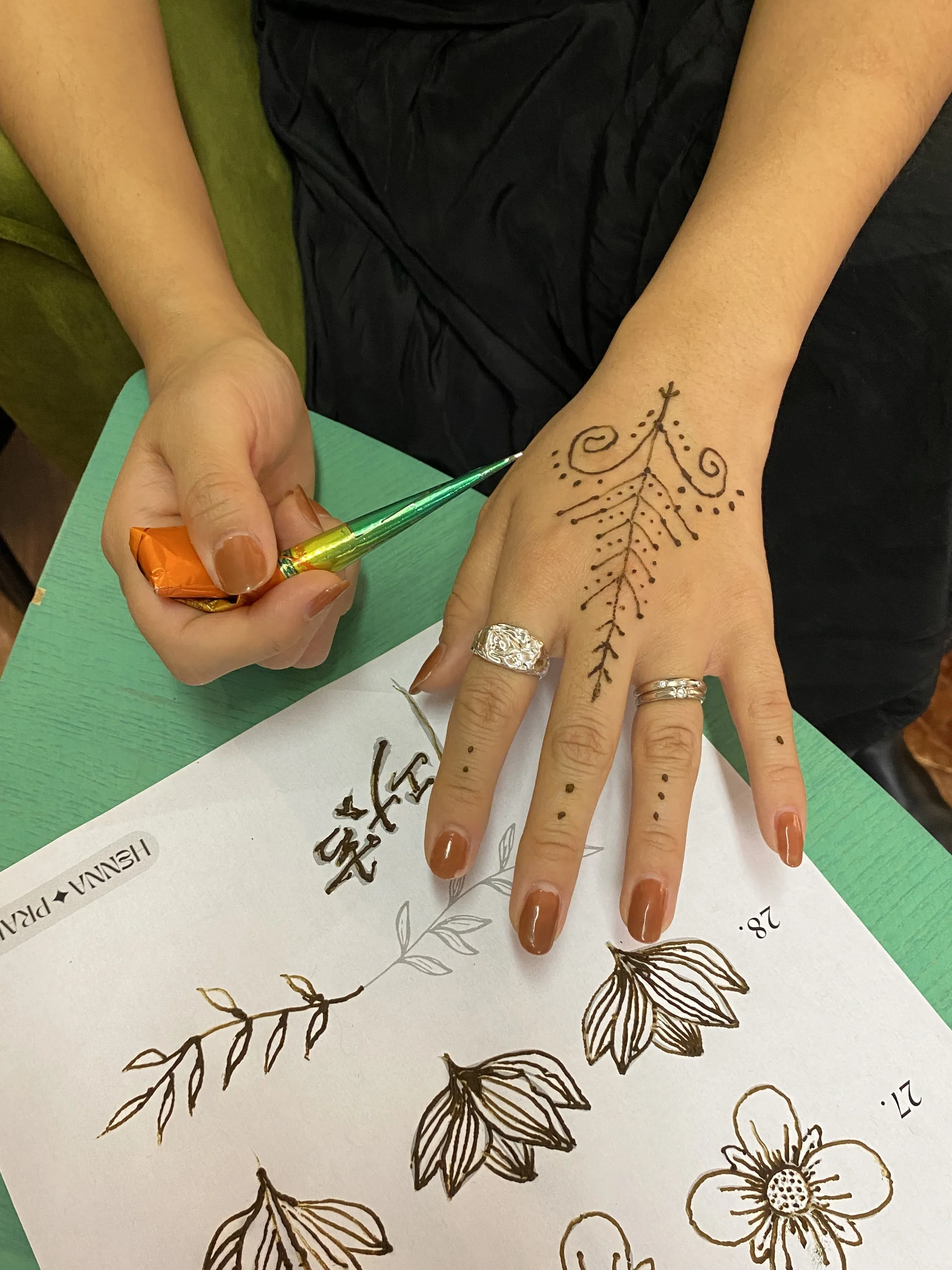 Dočasné tetování: 4hodinový workshop malování hennou vč. občerstvení