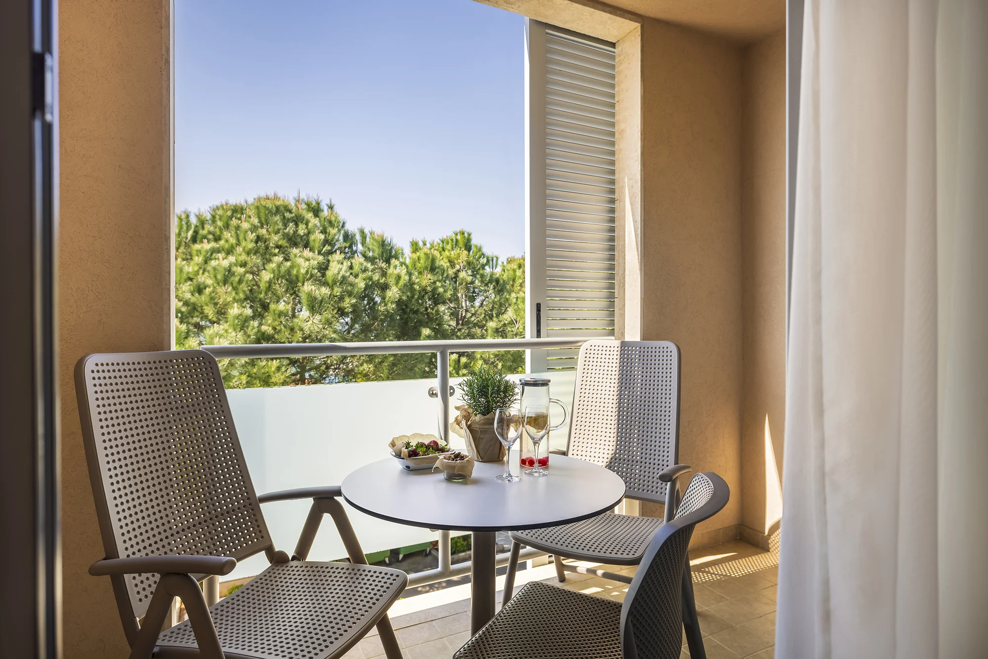 Rodinná dovolená na Istrii: 4* apartmánový resort přímo u moře, snídaně i polopenze