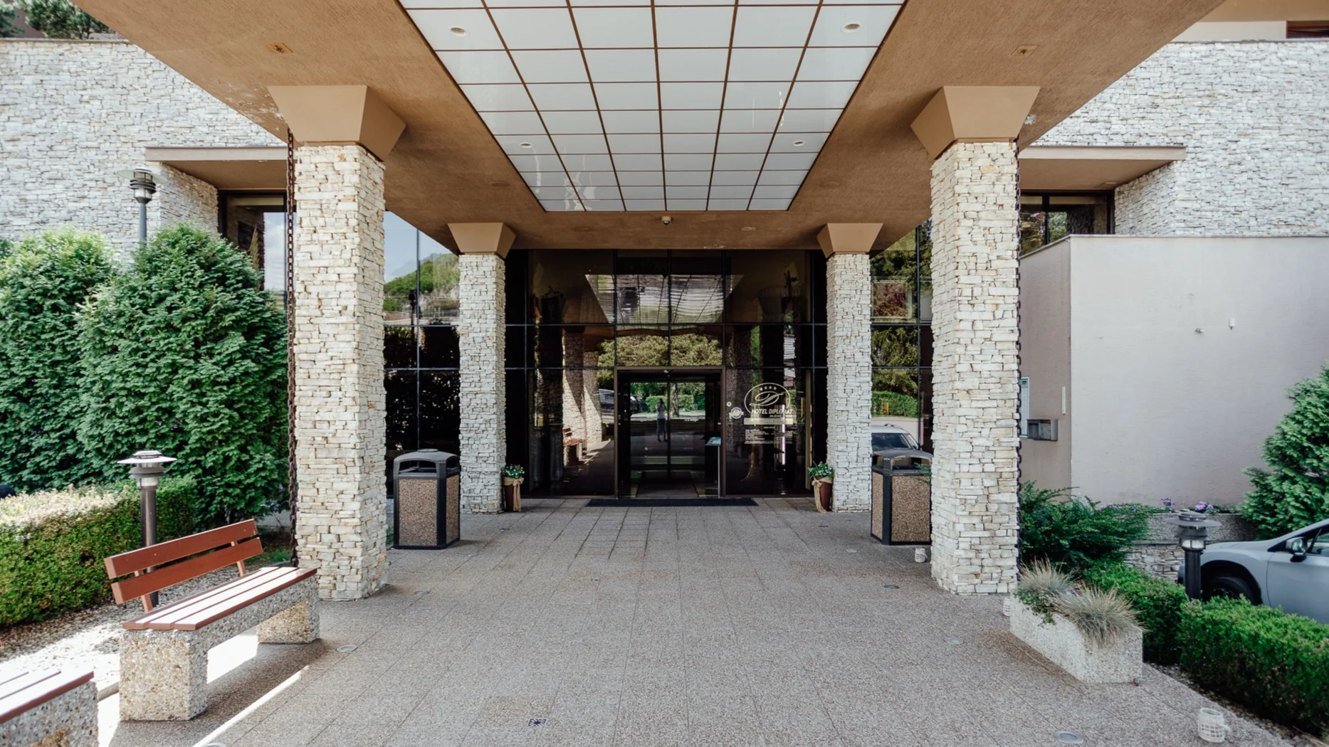 Wellness hotel v Rajeckých Teplicích: neomezený relax, polopenze a mnoho aktivit