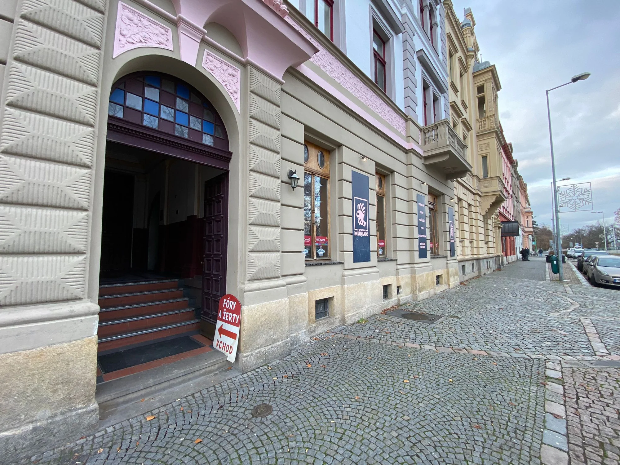 Herní doupě v Hradci: počítačové hry, popcorn a nápoje dle výběru až pro 5 osob