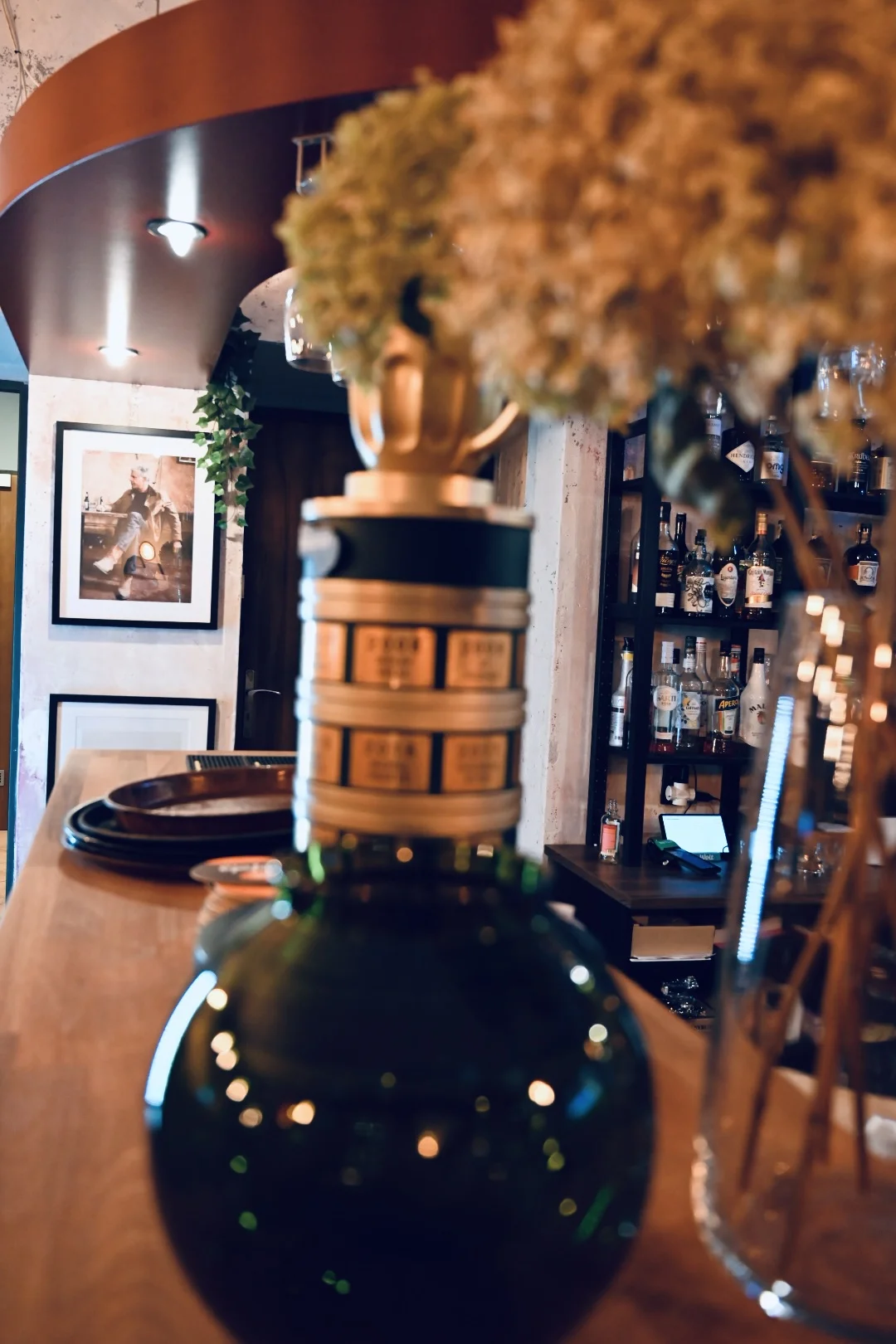 Otevřený voucher do krásné restaurace ve Vršovicích: 1000 až 2000 Kč na jídlo i nápoje