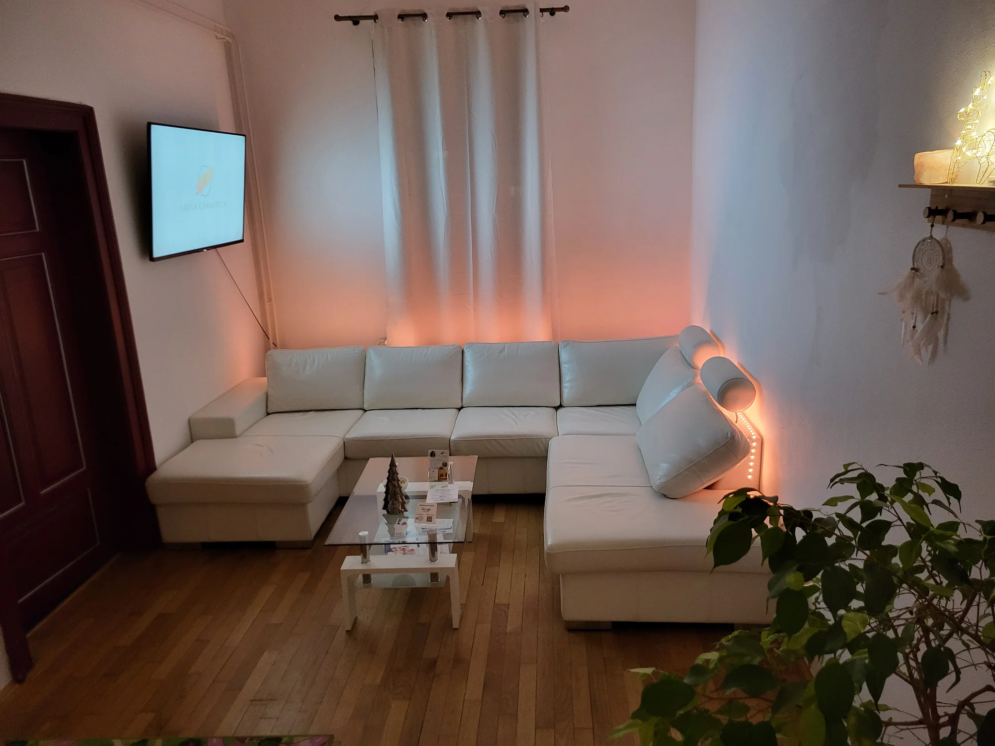 Voucher až na 1 500 Kč na veškeré služby v kosmetickém salonu Adéla Cosmetics