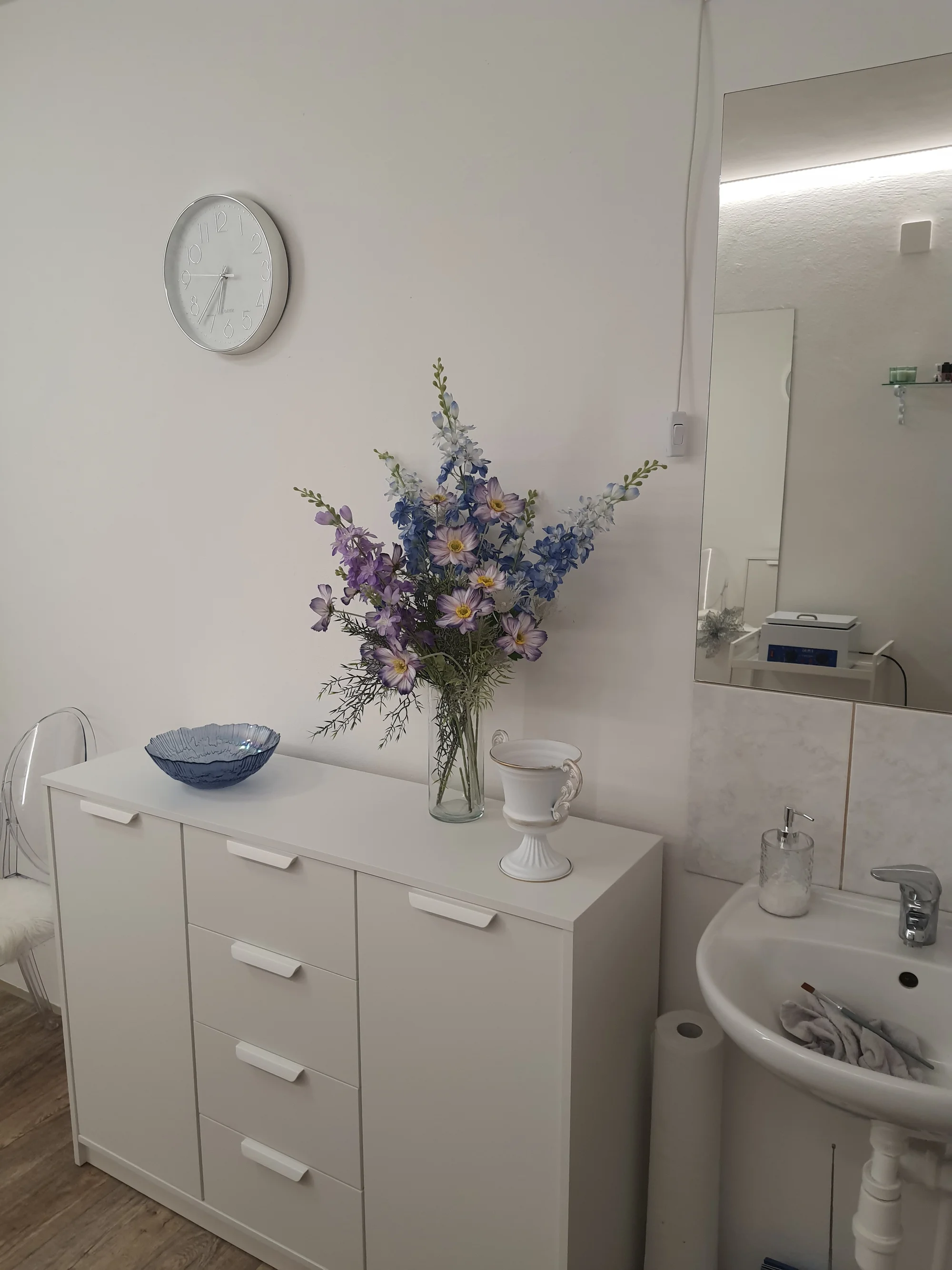 Chůze jako po obláčku: Suchá pedikúra s thajskou masáží nohou