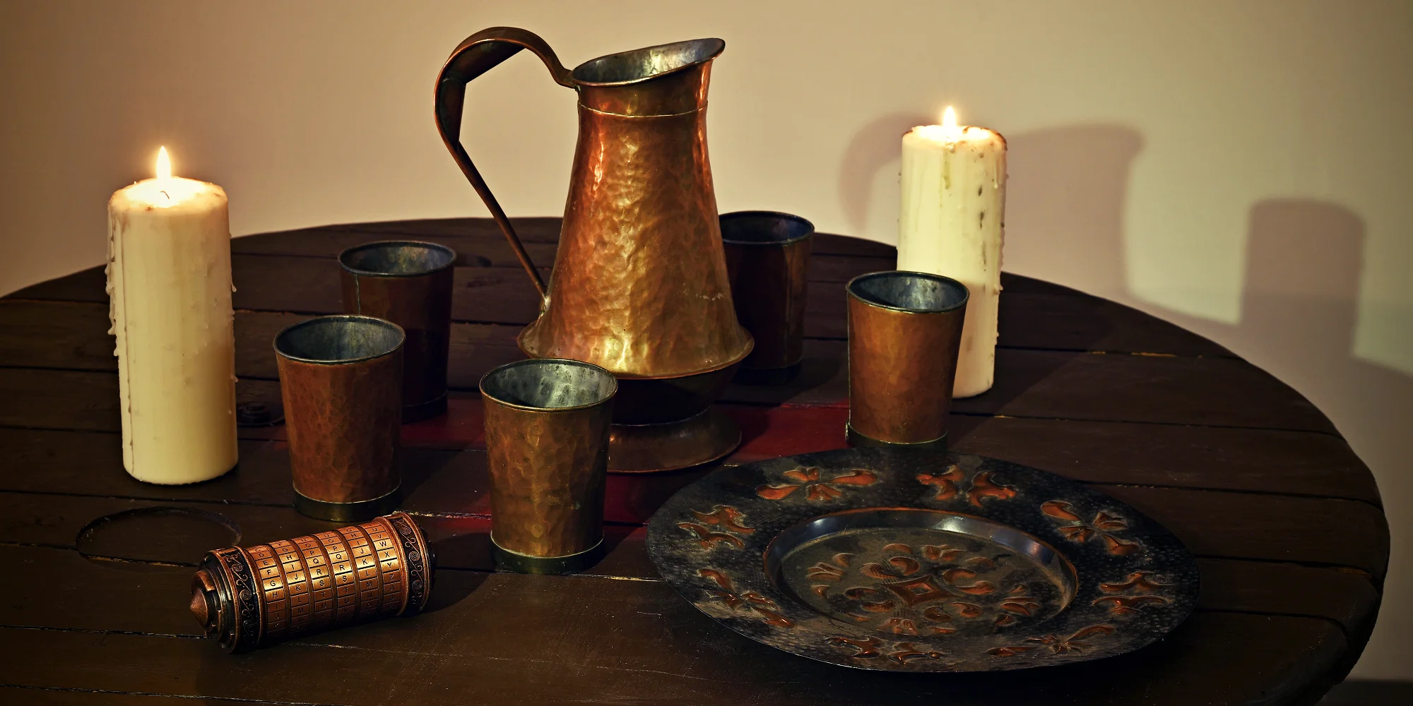 Úniková hra Templáři & tajuplný řád Asasínů na Vinohradech pro 2–6 hráčů